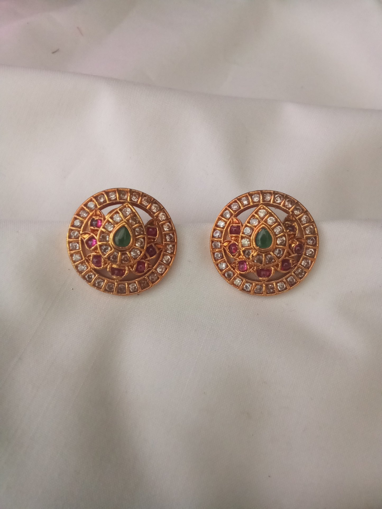 EARING-SHST08