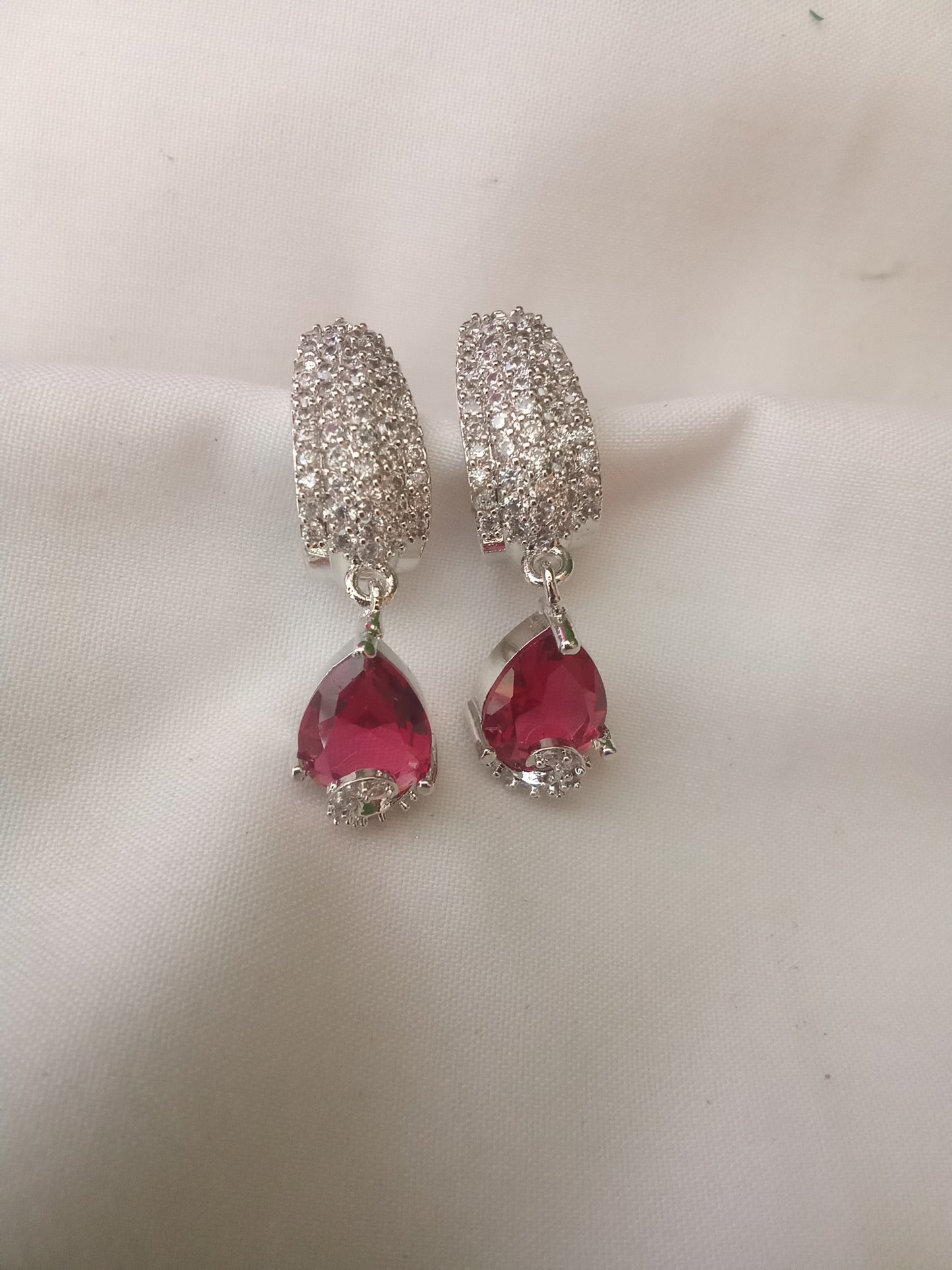 EARING-SHER263