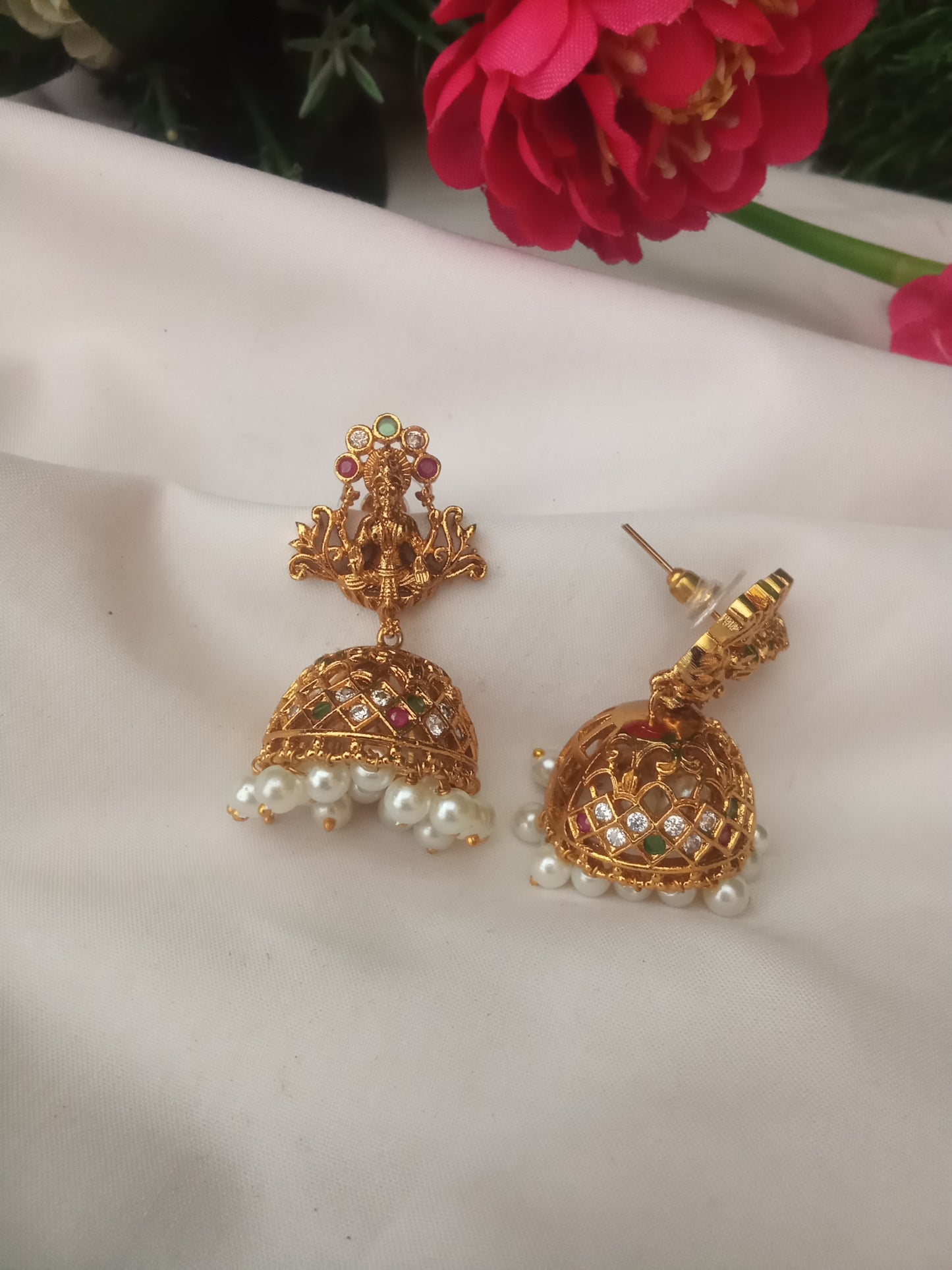 EARING-SHER73