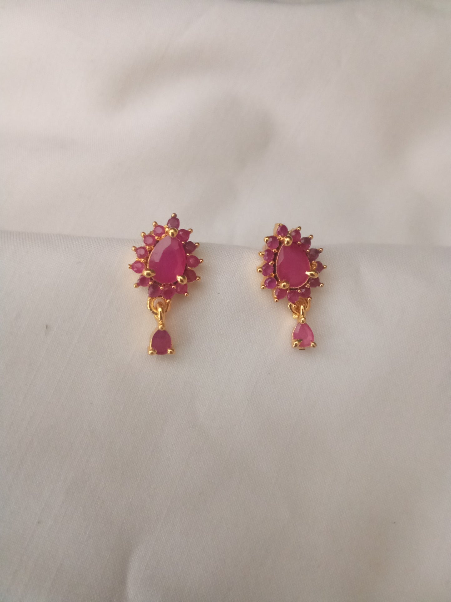 EARING-SHER74