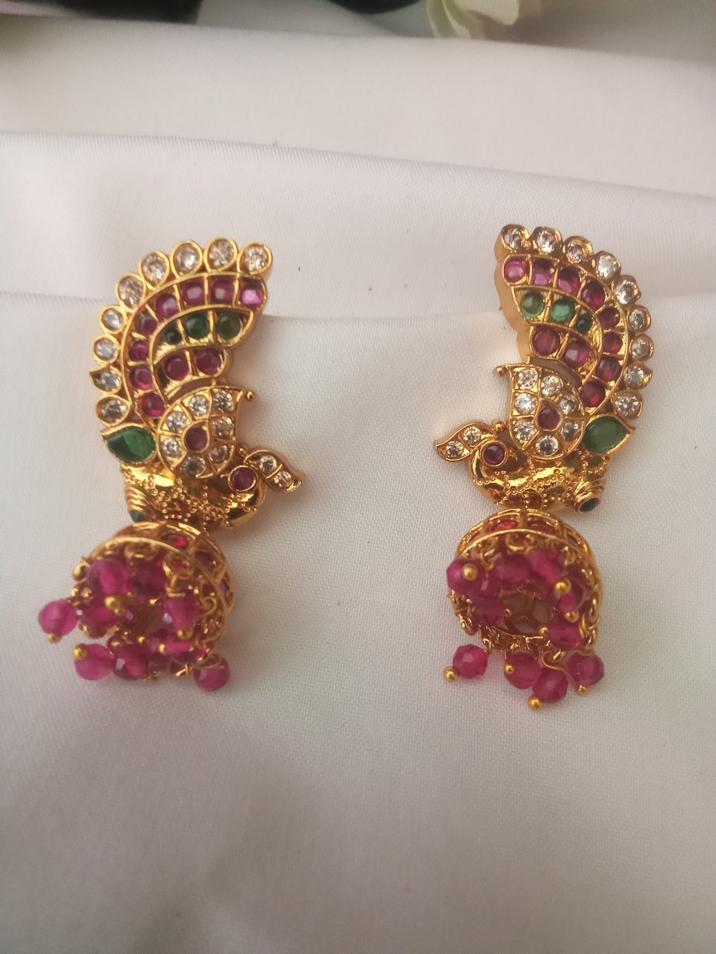 EARING-SHER79