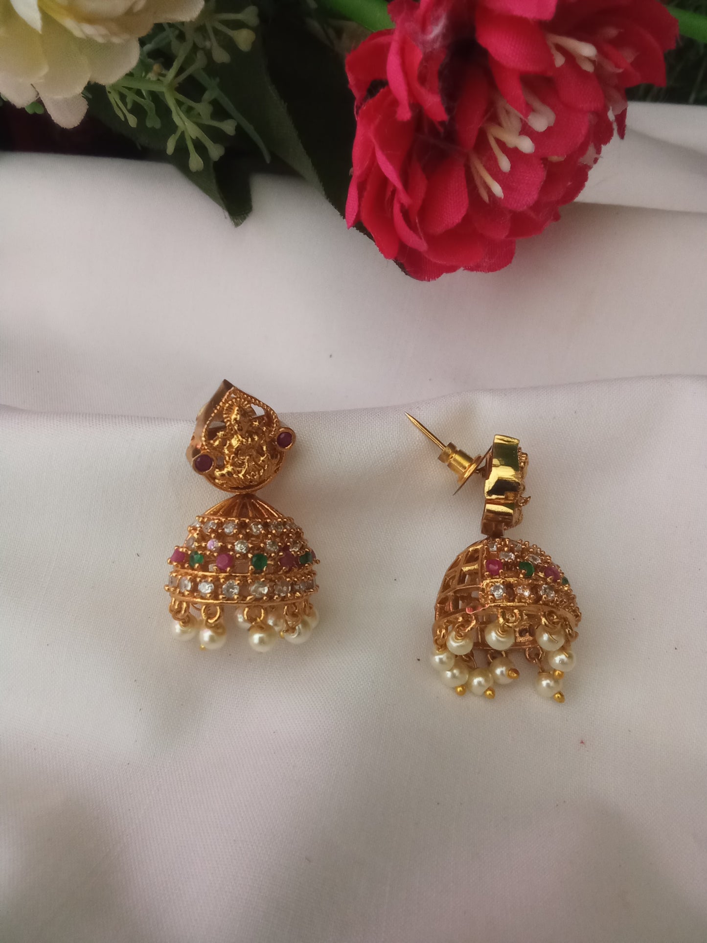 EARING-SHER109