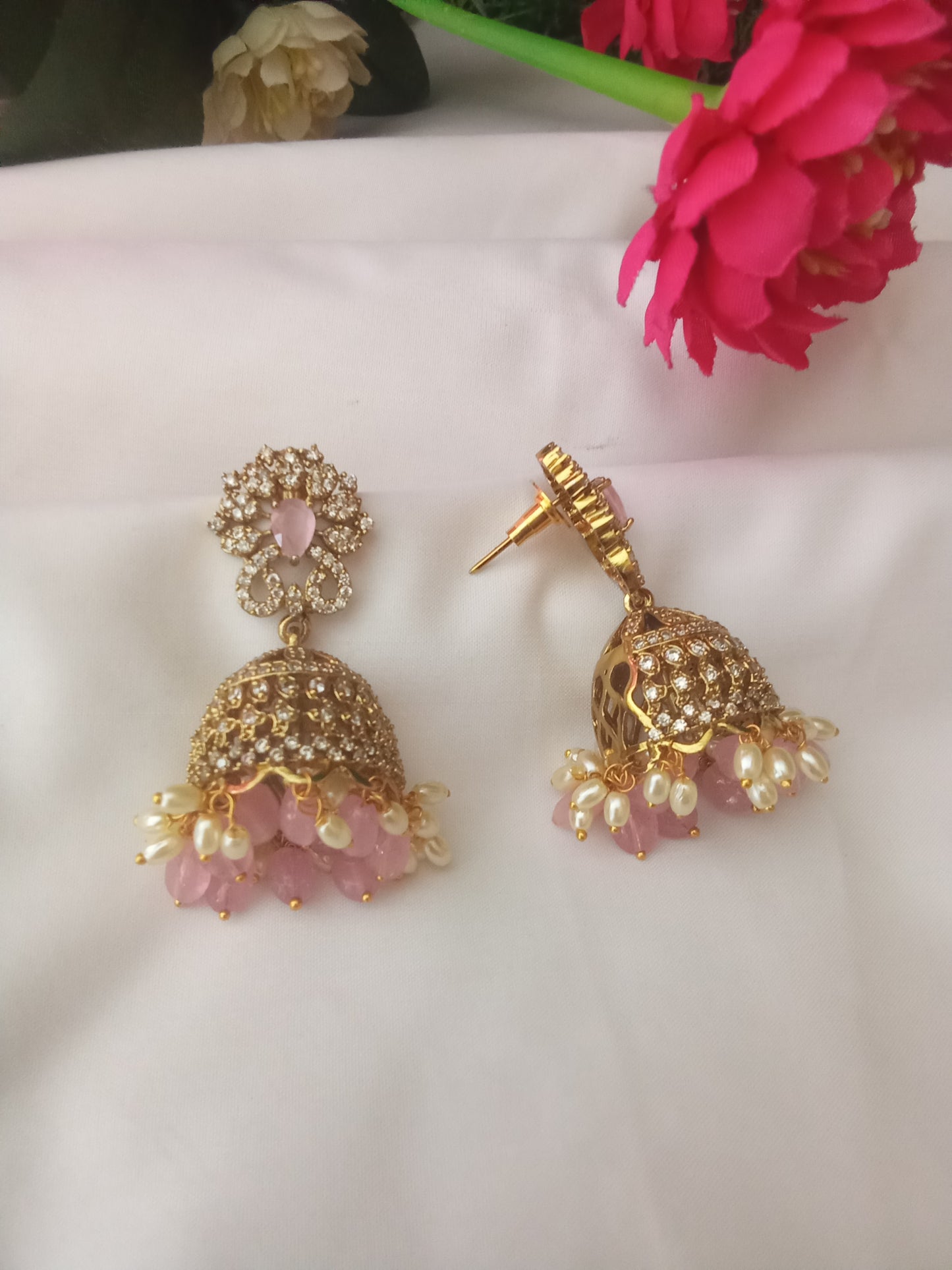 EARING-SHER182
