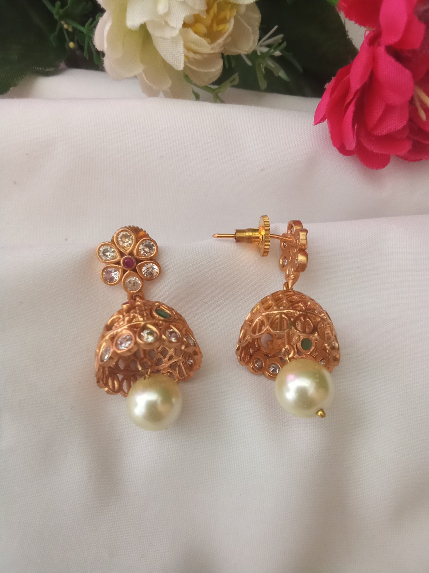 EARING-SHER281