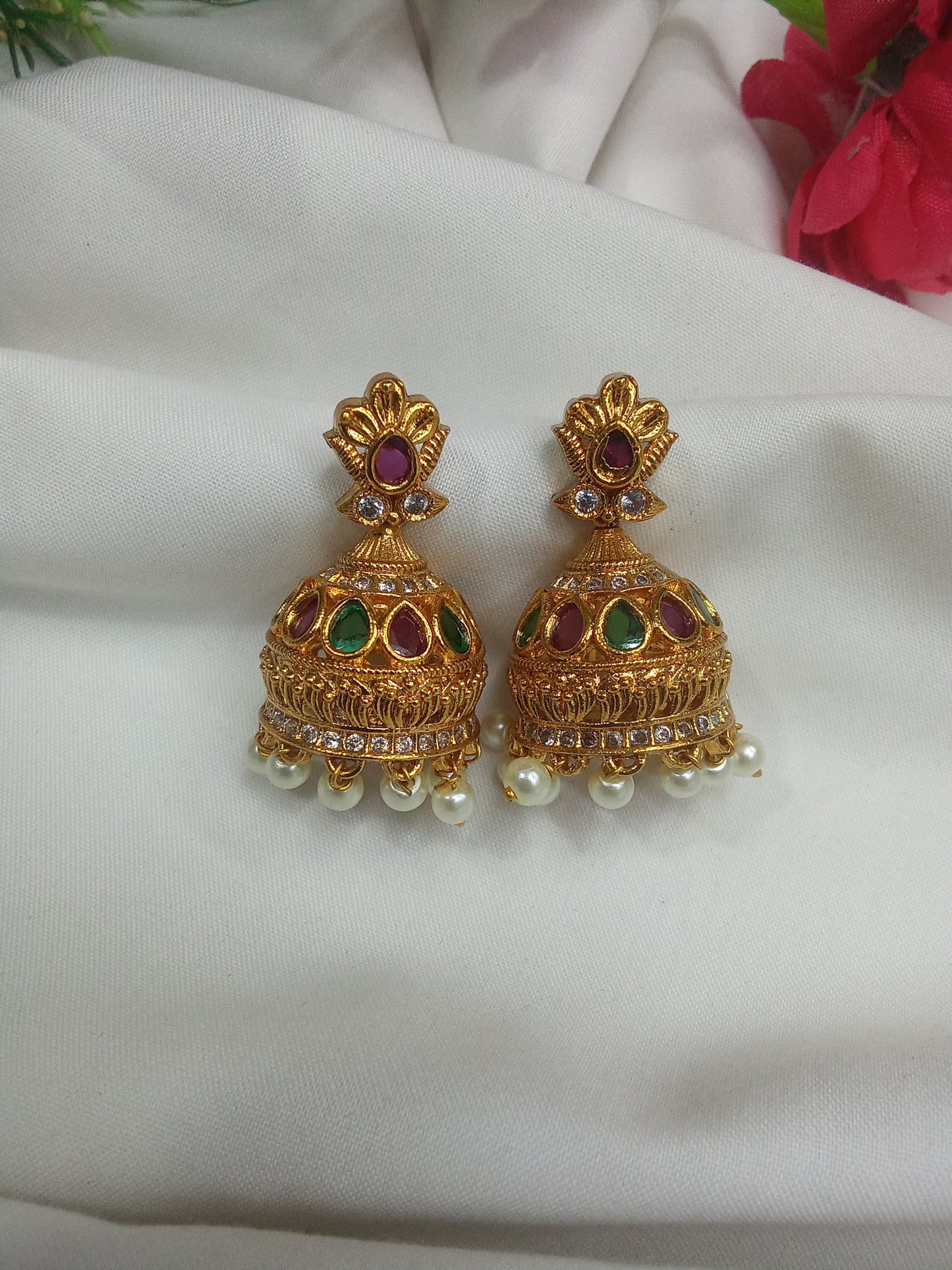 EARING-SHER11