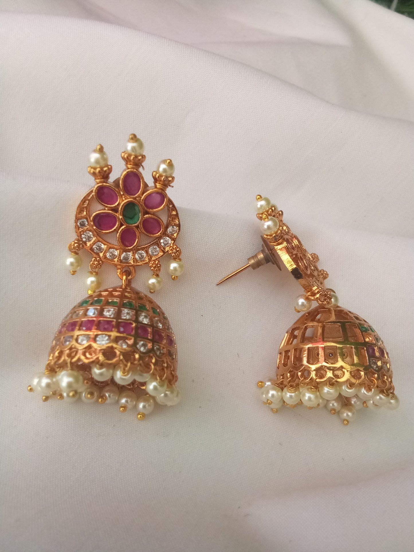 EARING-SHER56