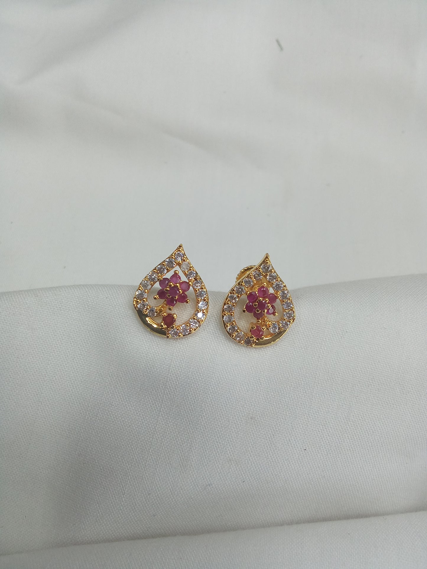 EARING-SHER29