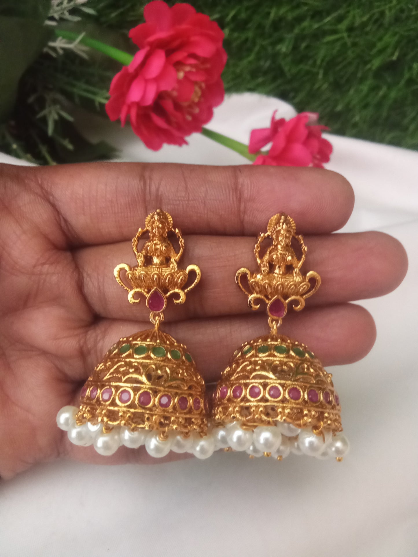 EARING-SHER74