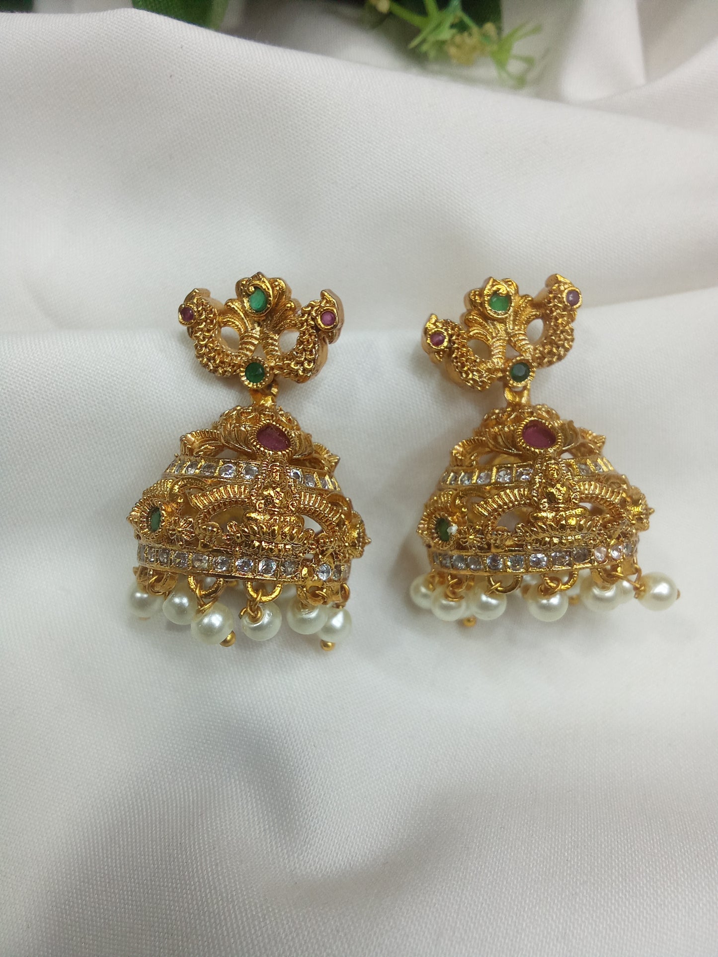 EARING-SHER08