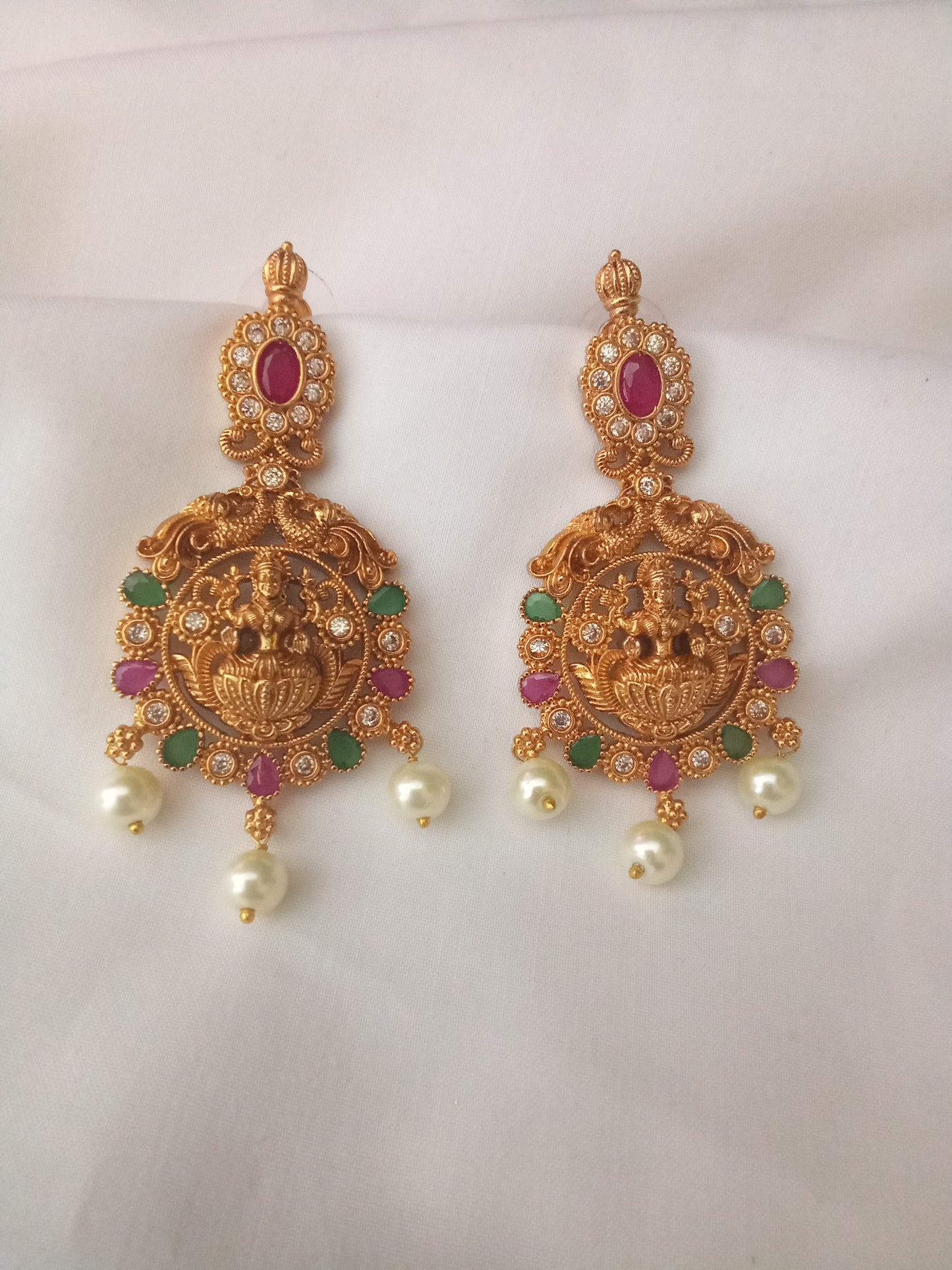 EARING-SHER177