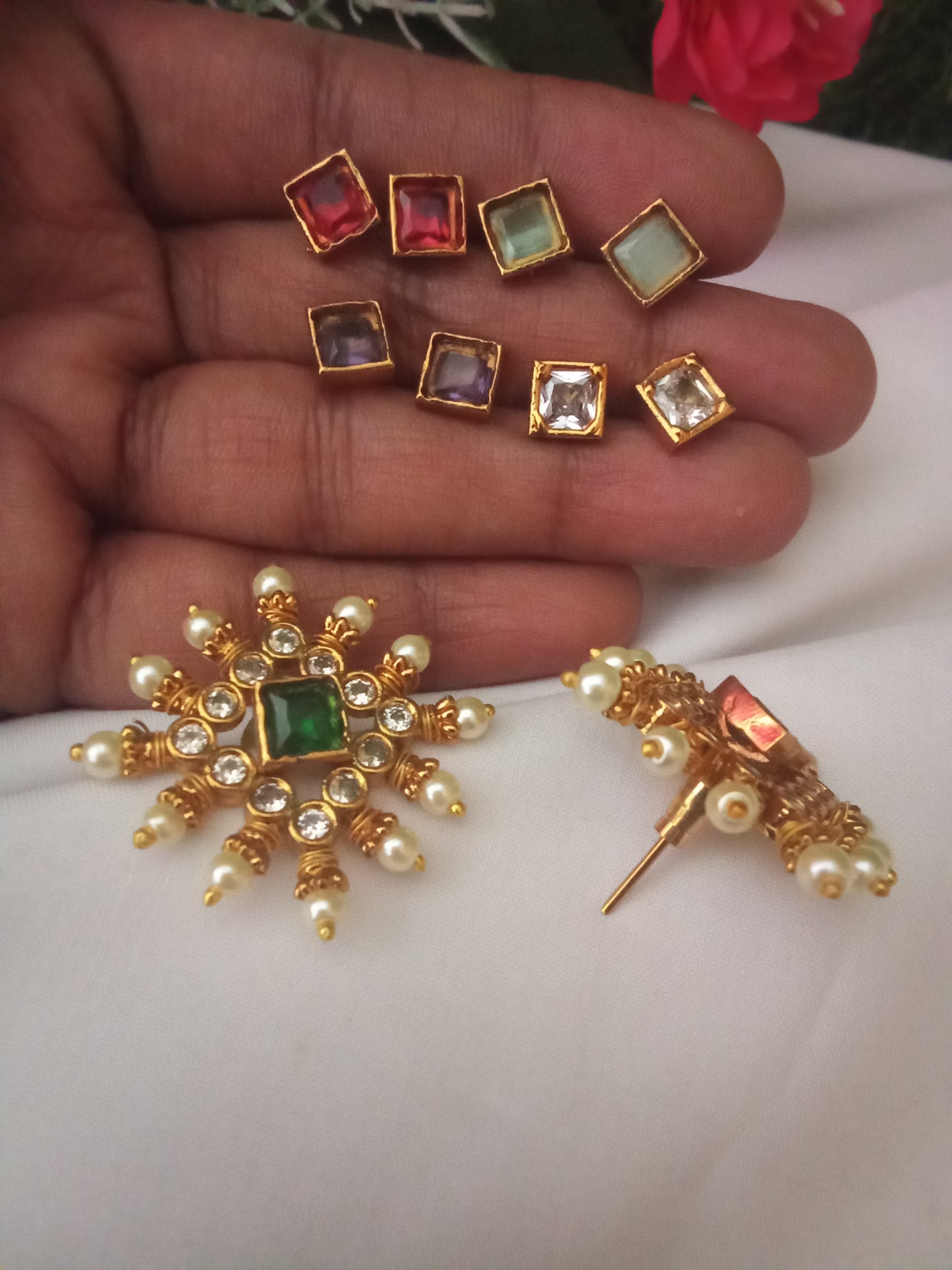 EARING-SHST118