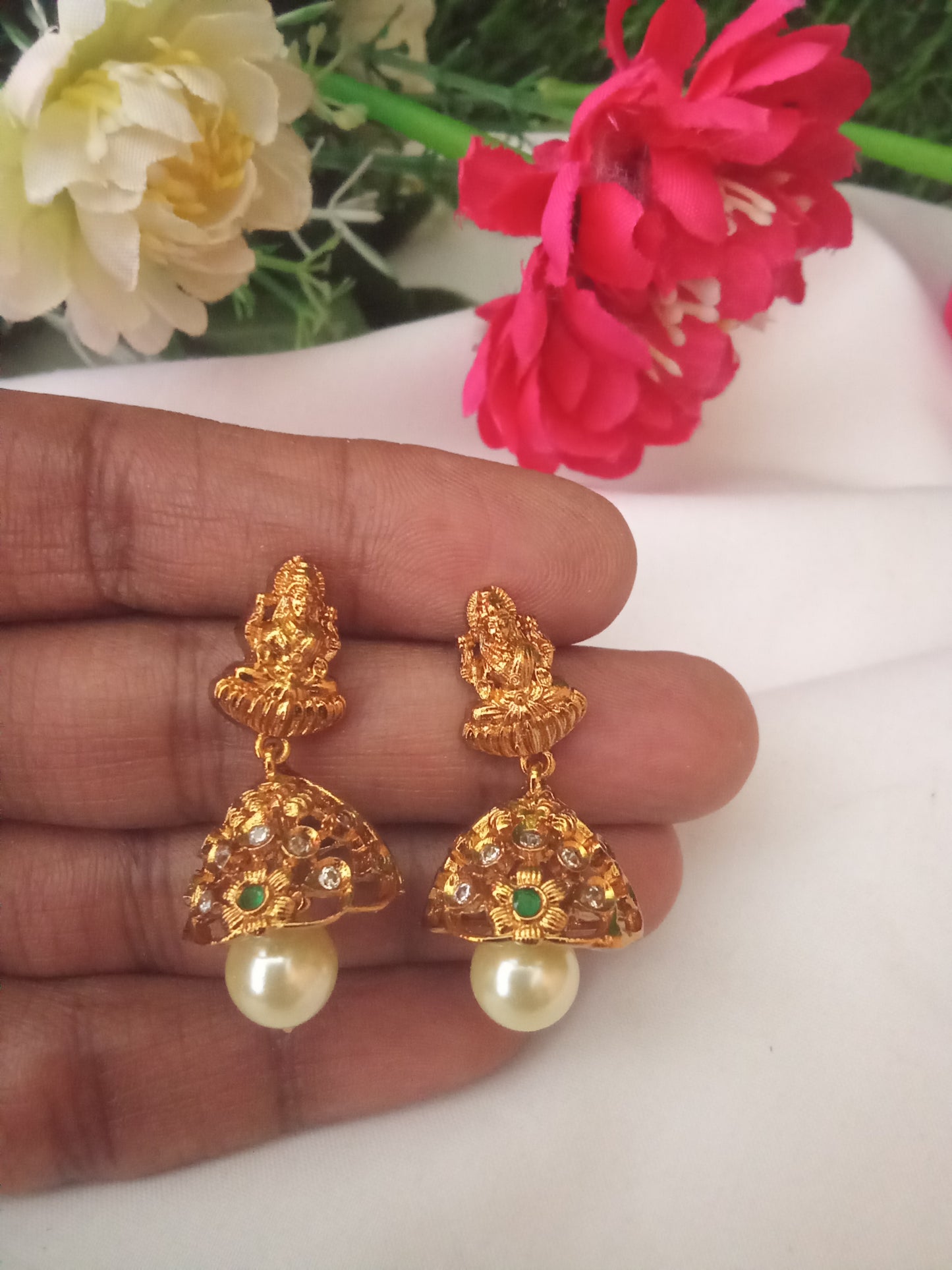 EARING-SHER215