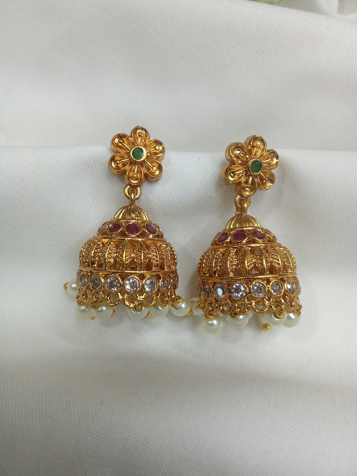 EARING-SHER09