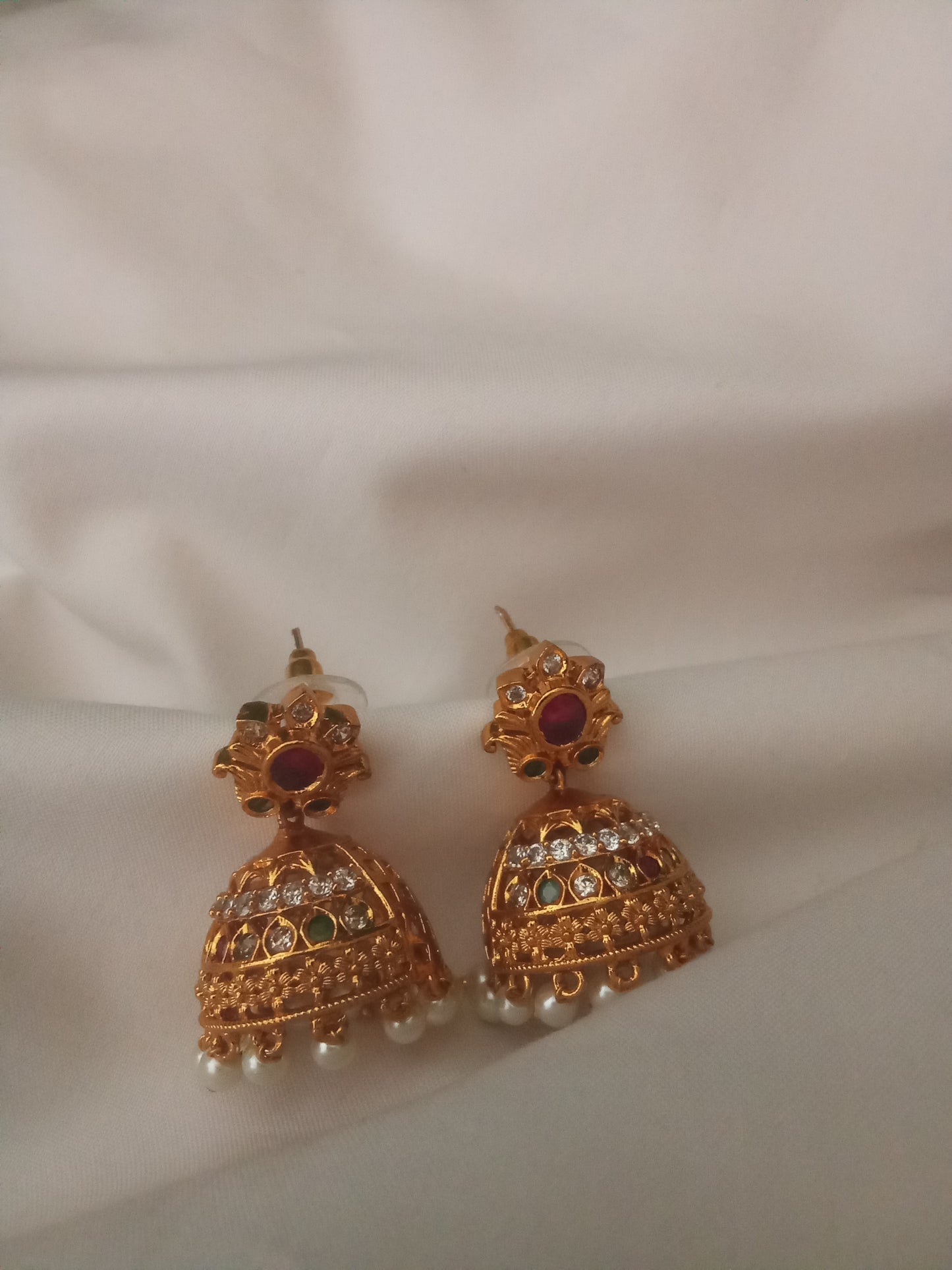 EARING-SHER16