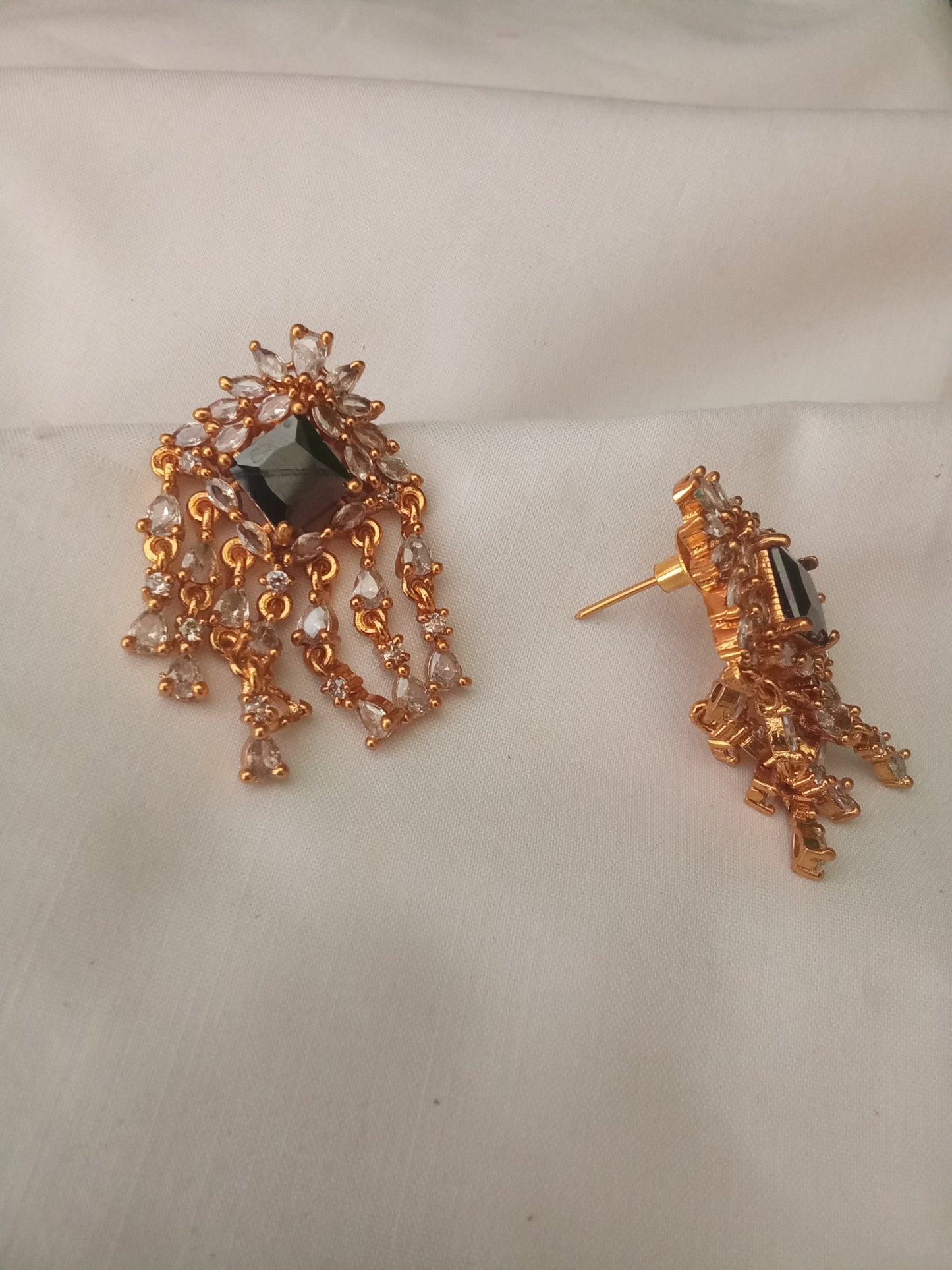 EARING-SHER160
