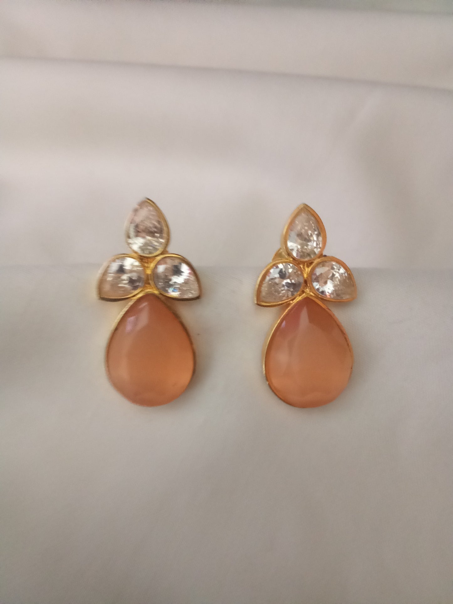 EARING-SHST57