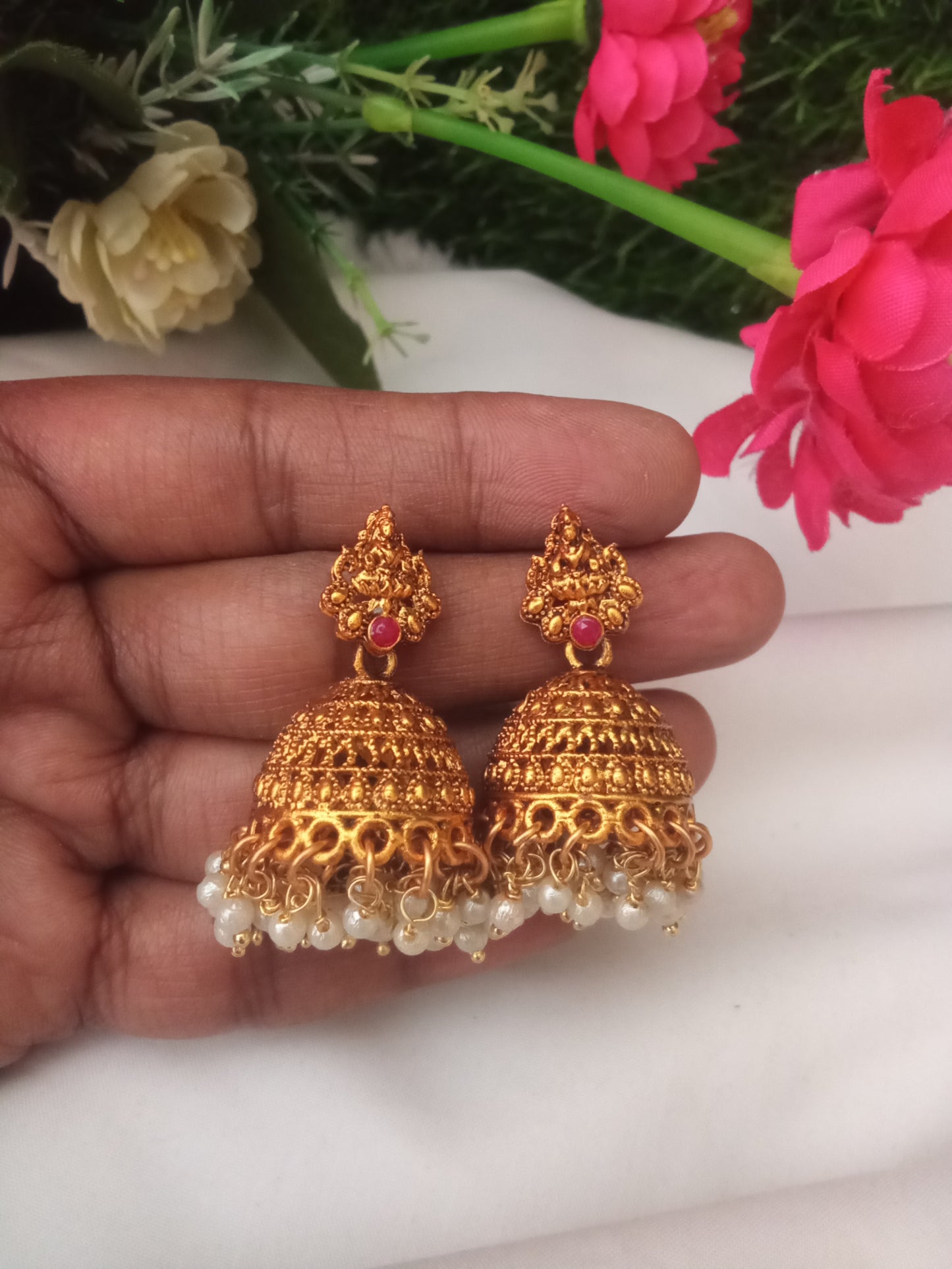 EARING-SHER20