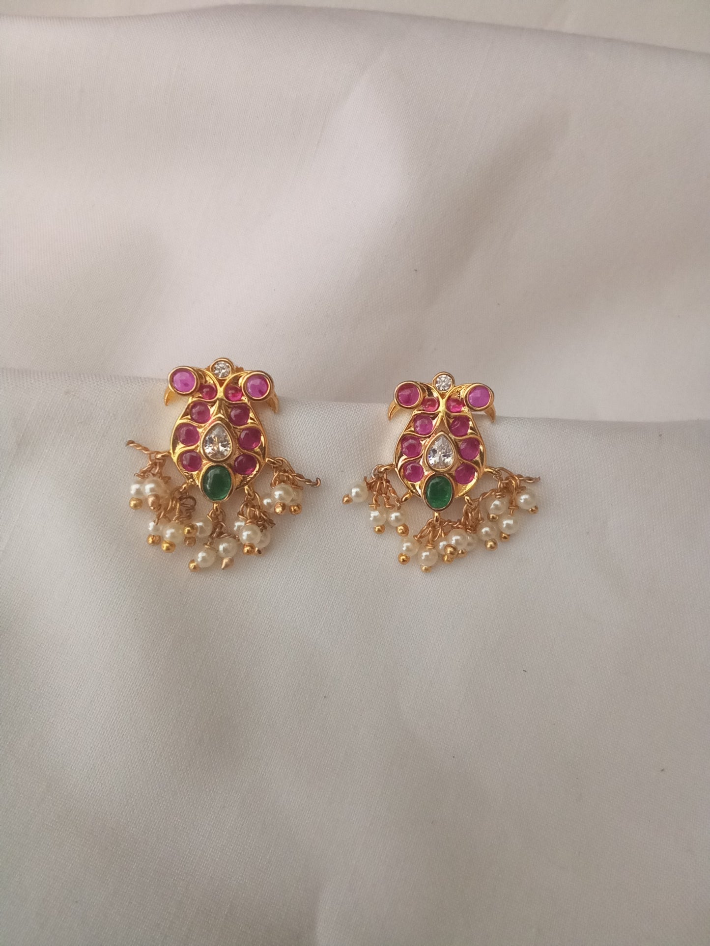 EARING-SHST71