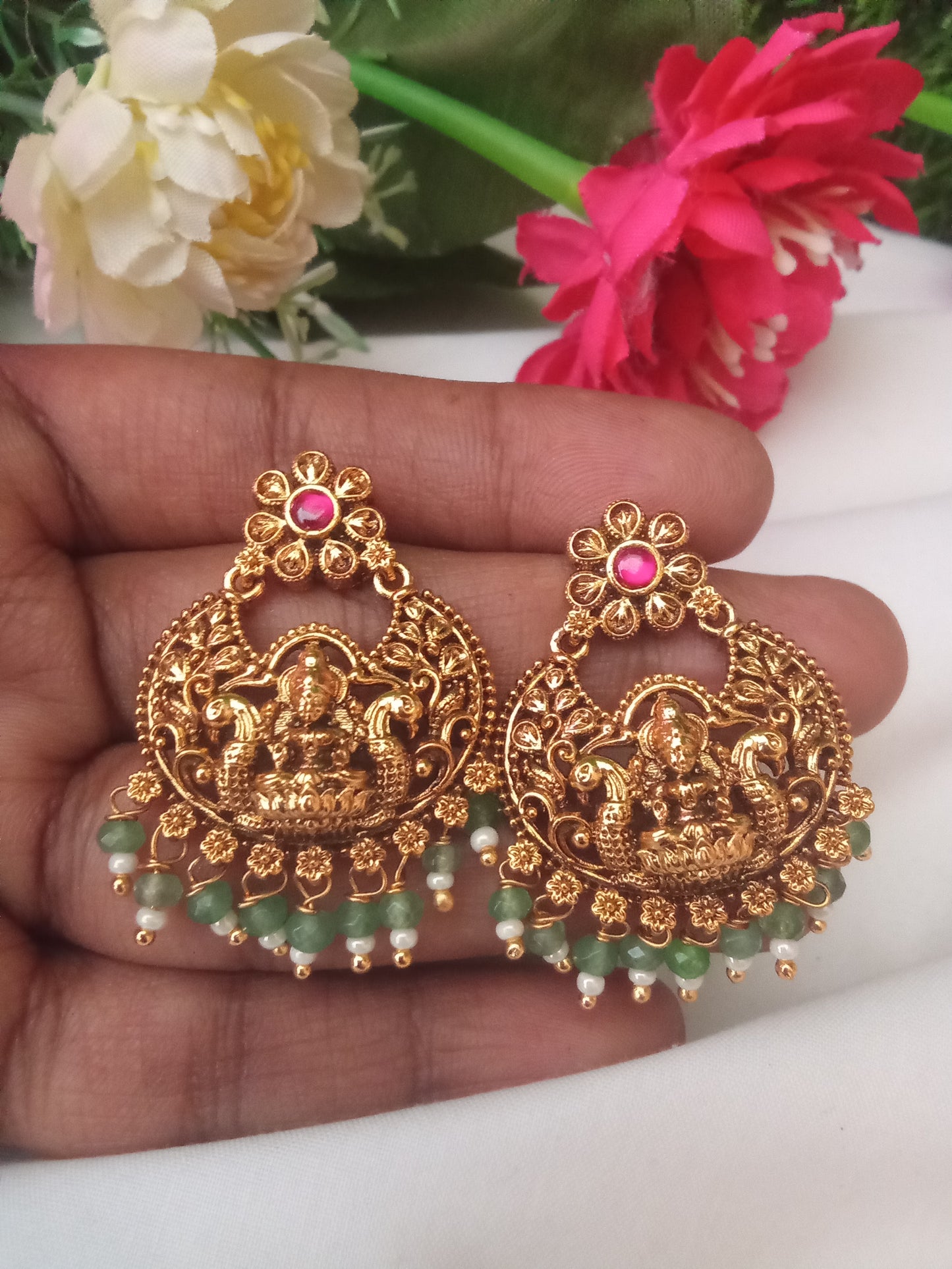 EARING-SHER196