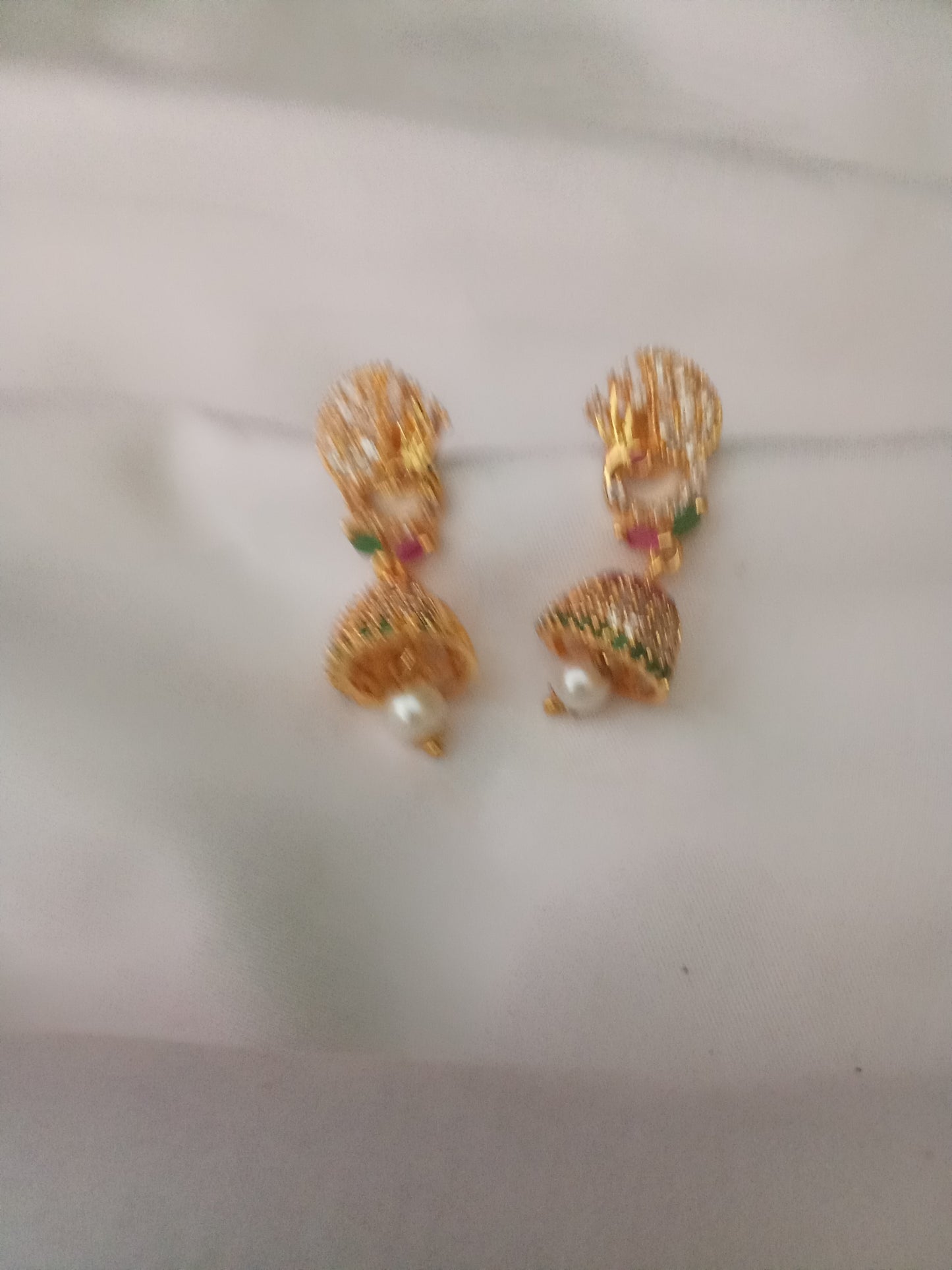 EARING-SHER97