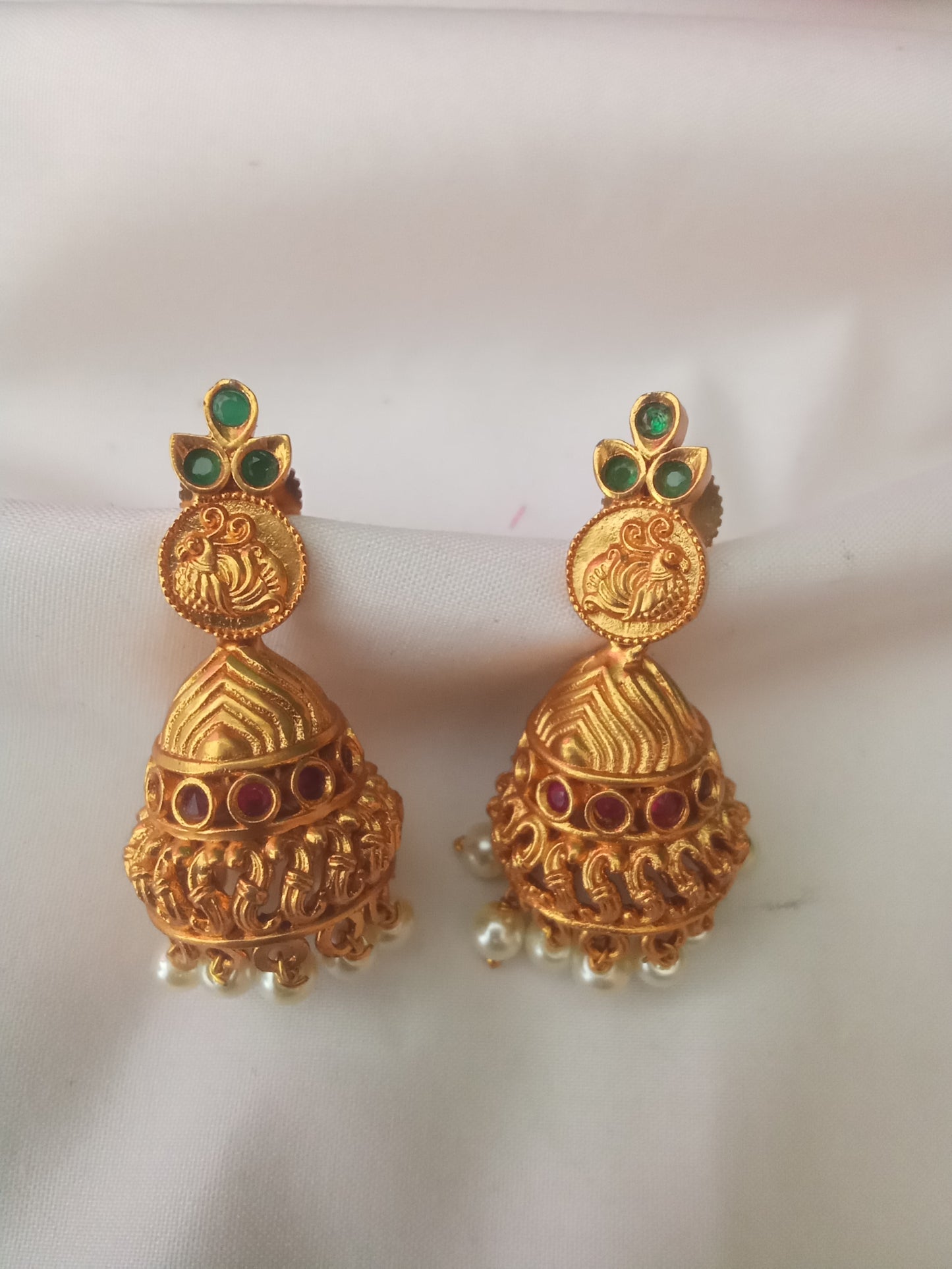 EARING-SHER277