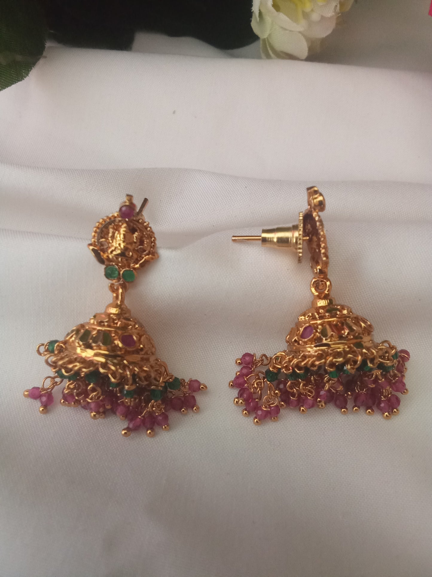 EARING-SHER81
