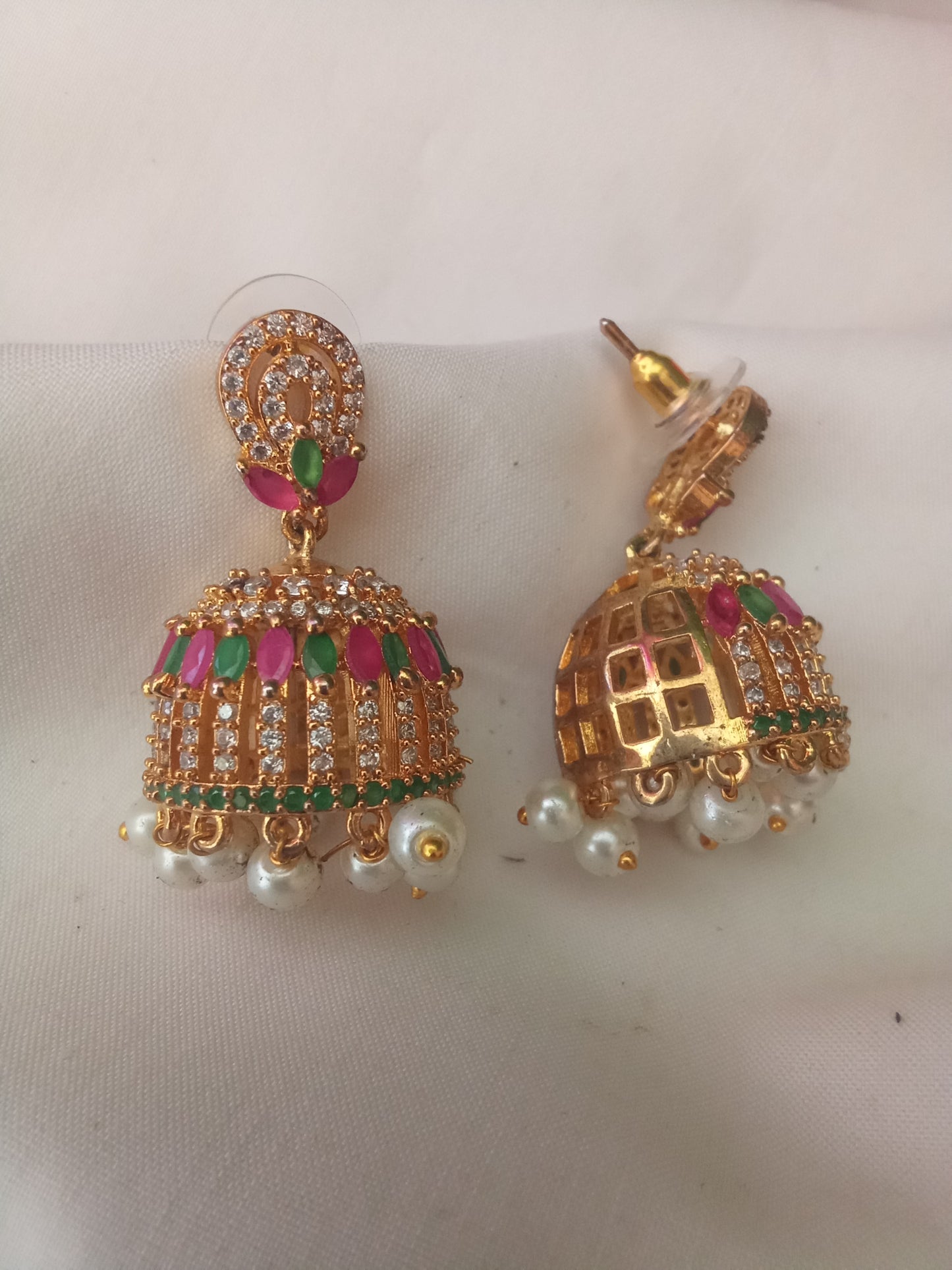 EARING-SHER53