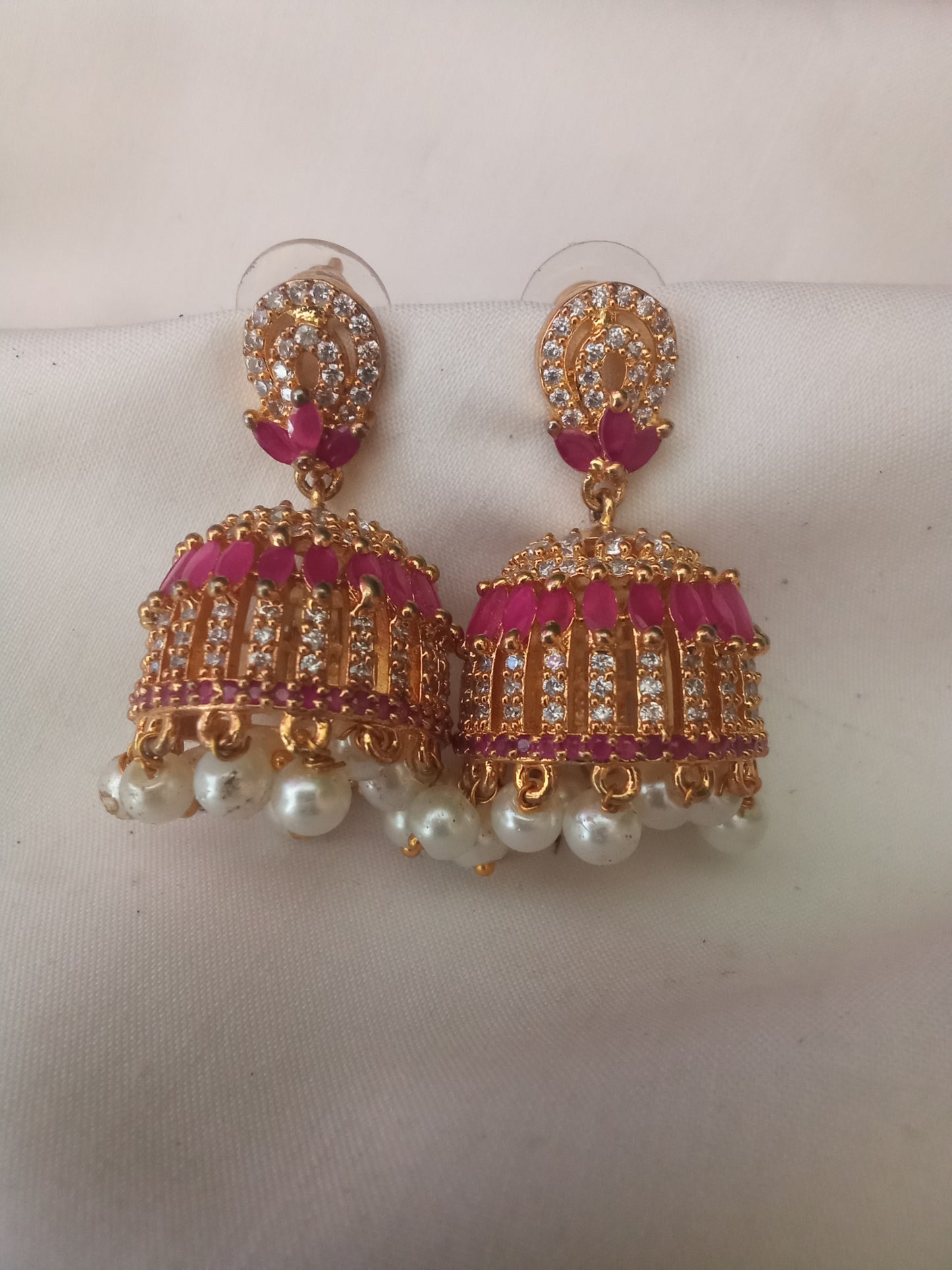 EARING-SHER52