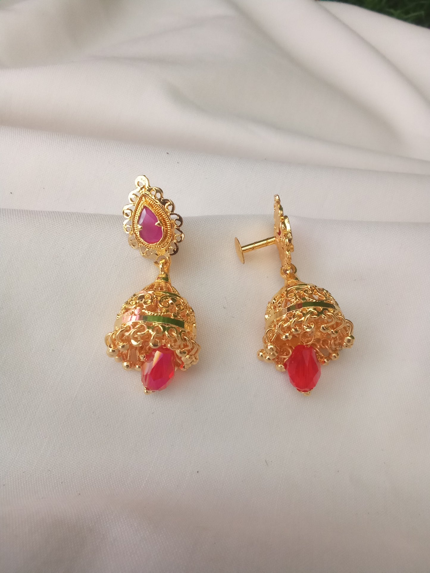 EARING-SHER93