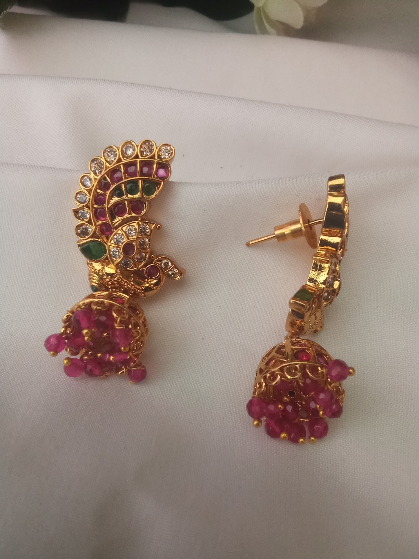 EARING-SHER79