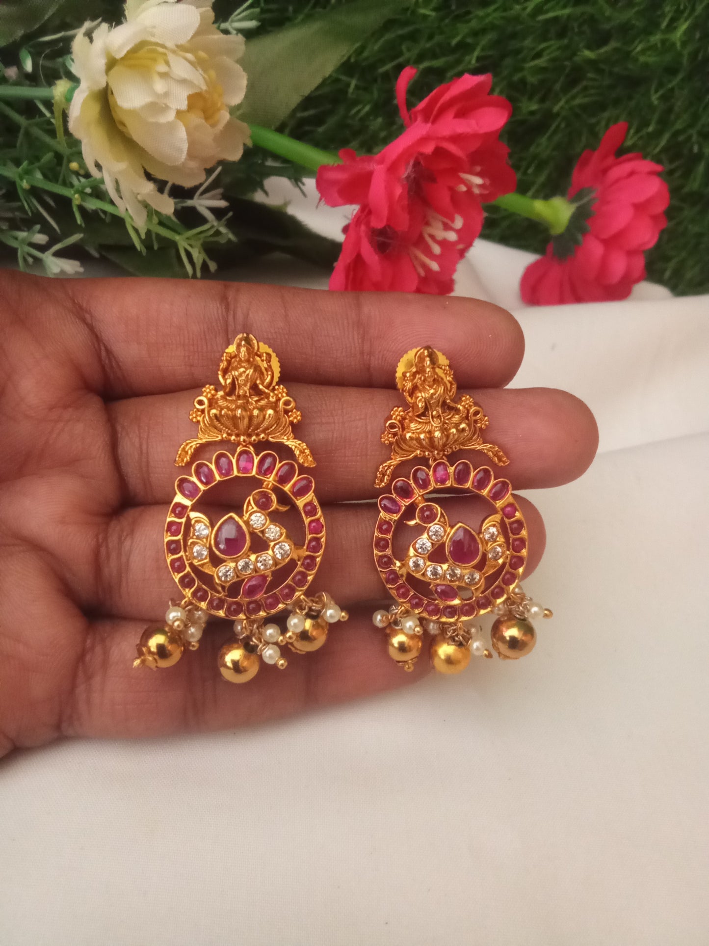 EARING-SHER152
