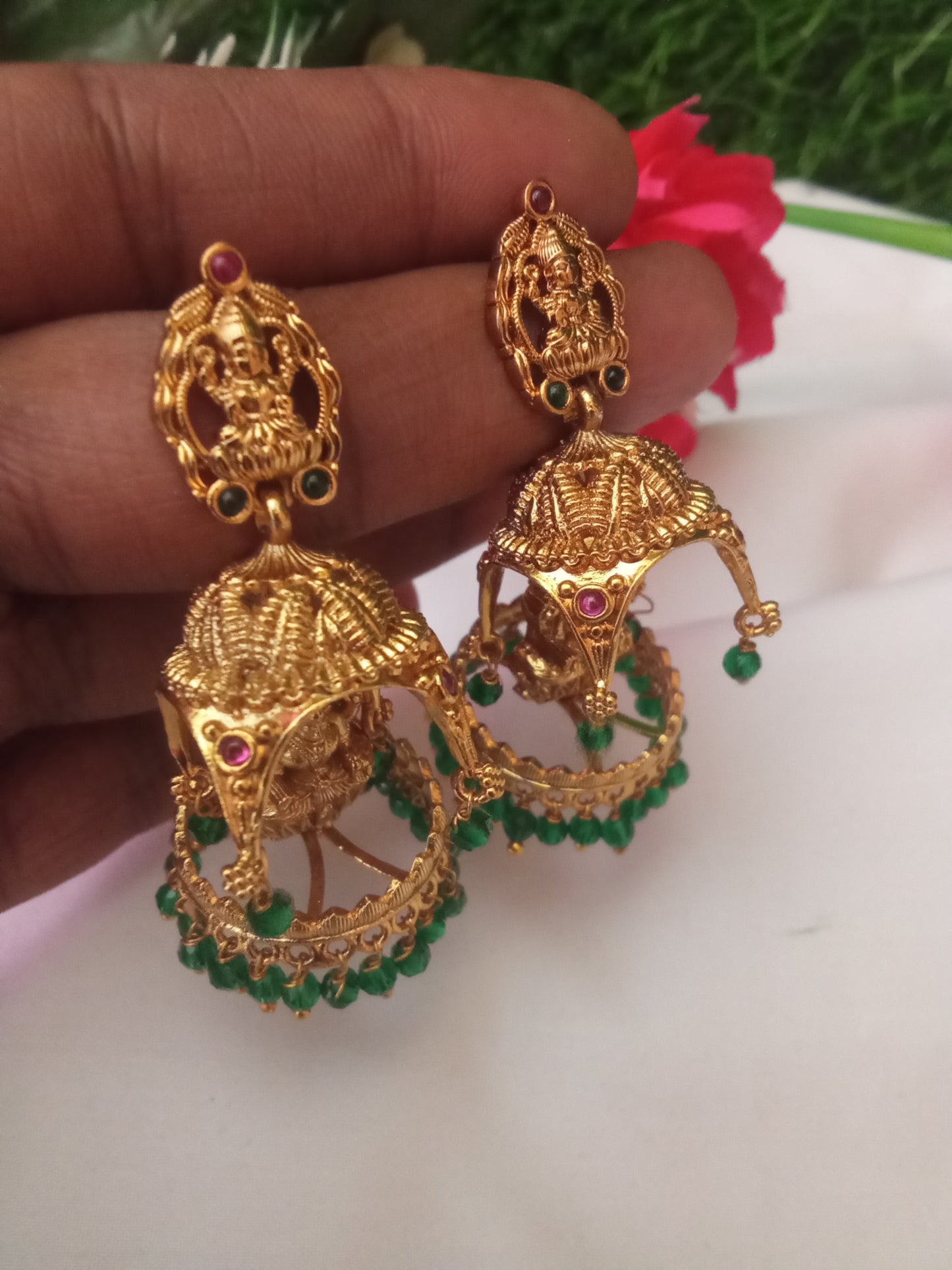 EARING-SHER279