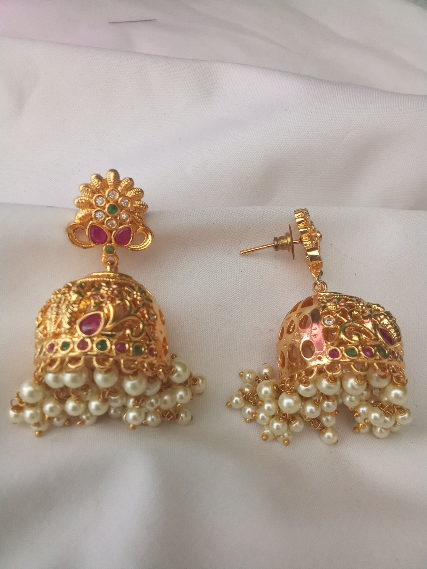 EARING-SHER35