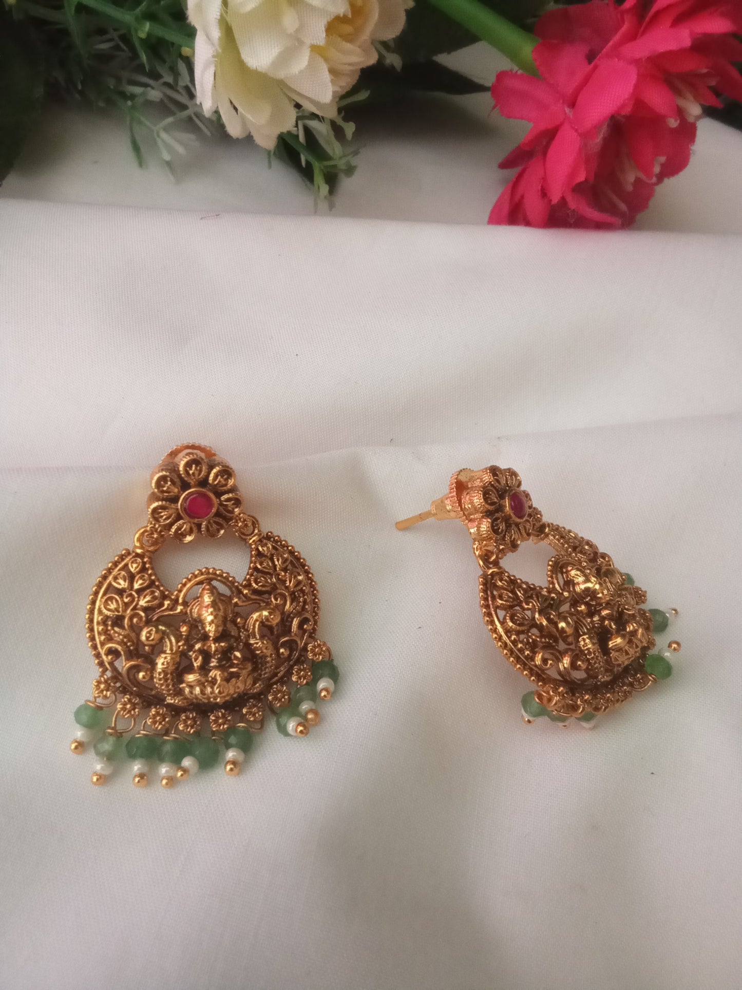 EARING-SHER196