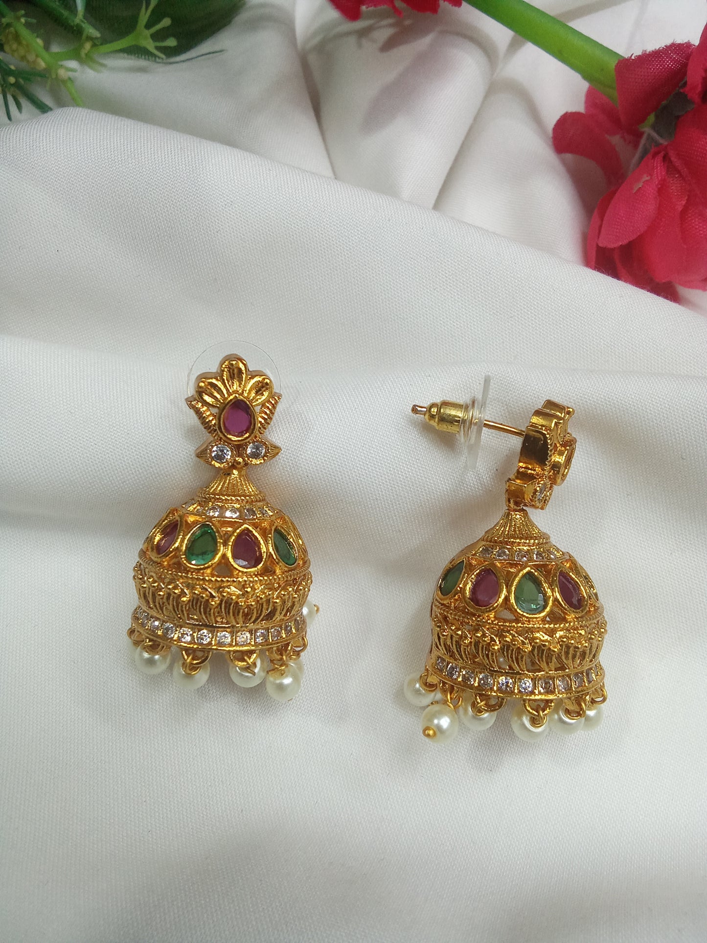 EARING-SHER11