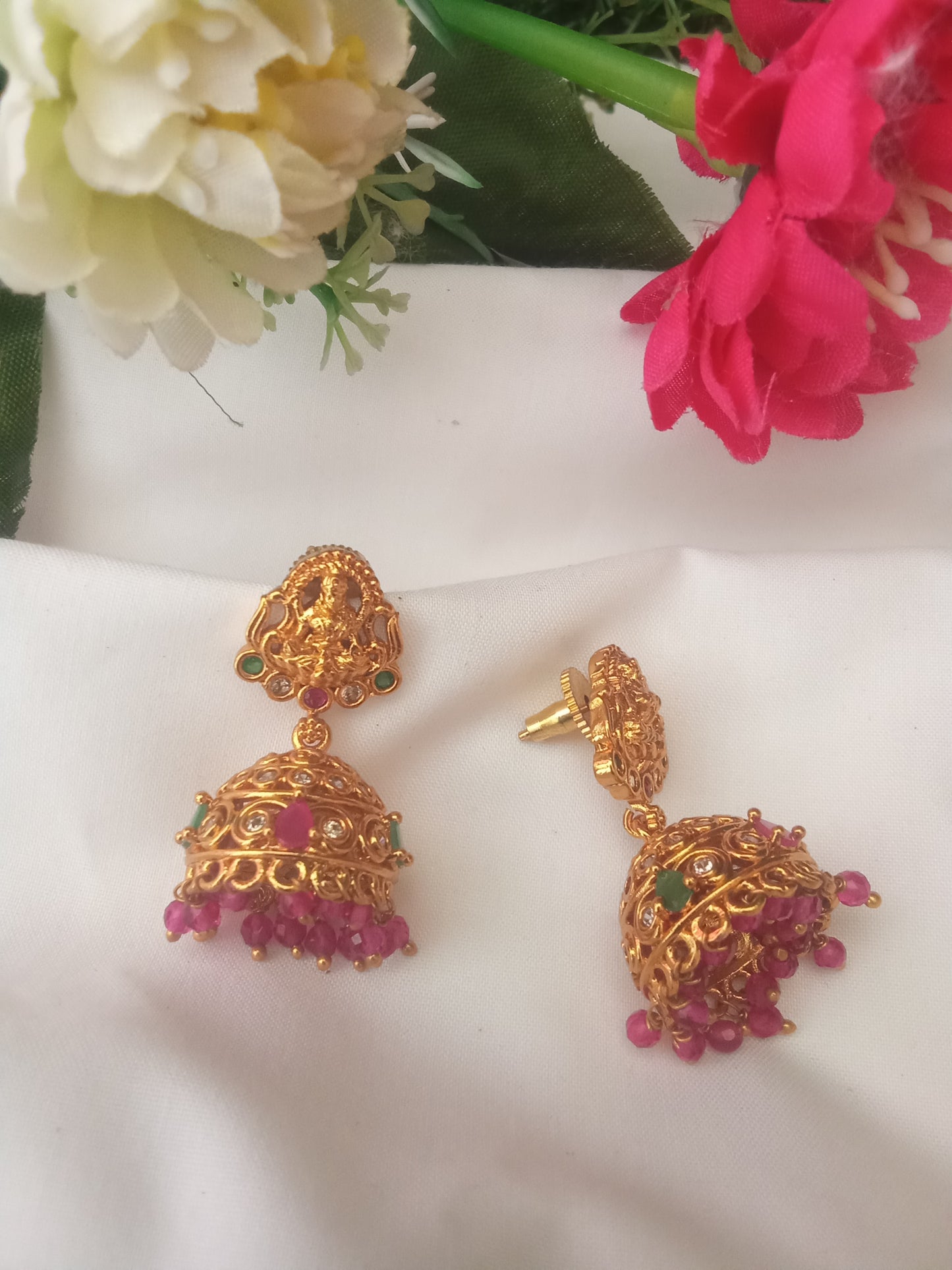 EARING-SHER86