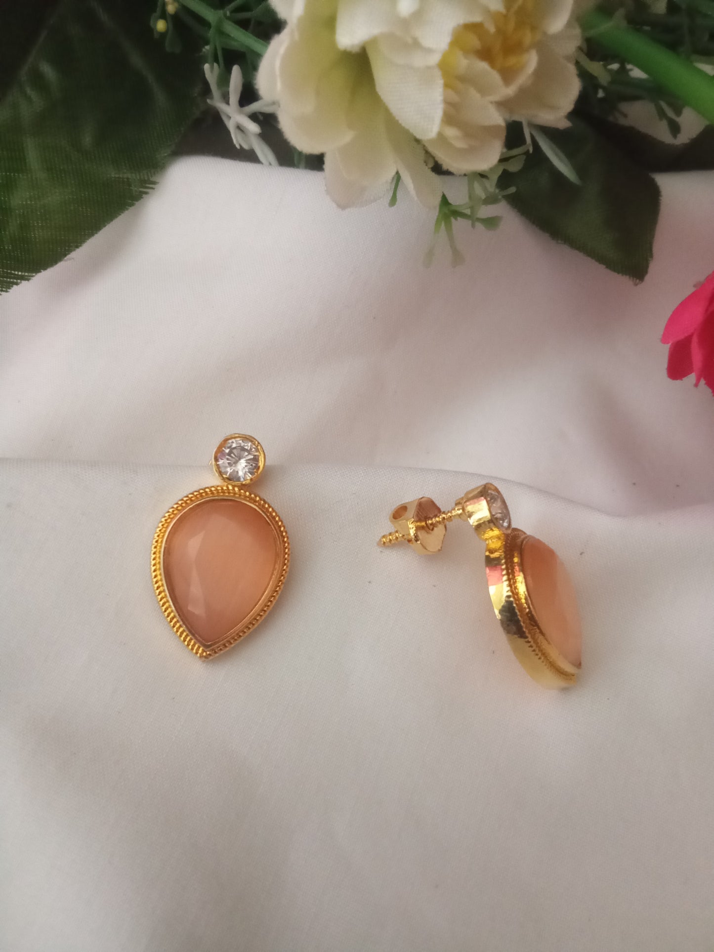 EARING-SHST64