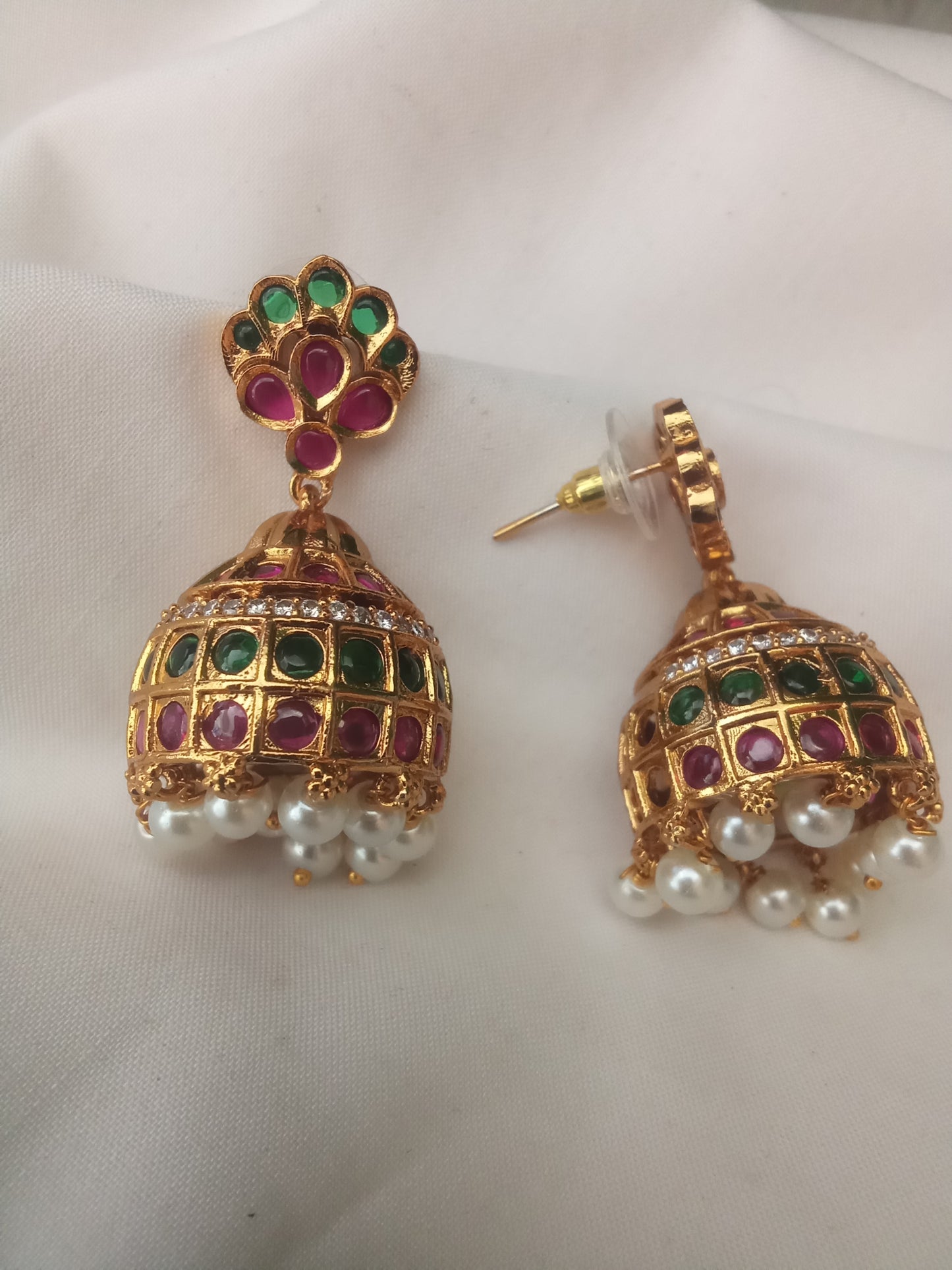 EARING-SHER68