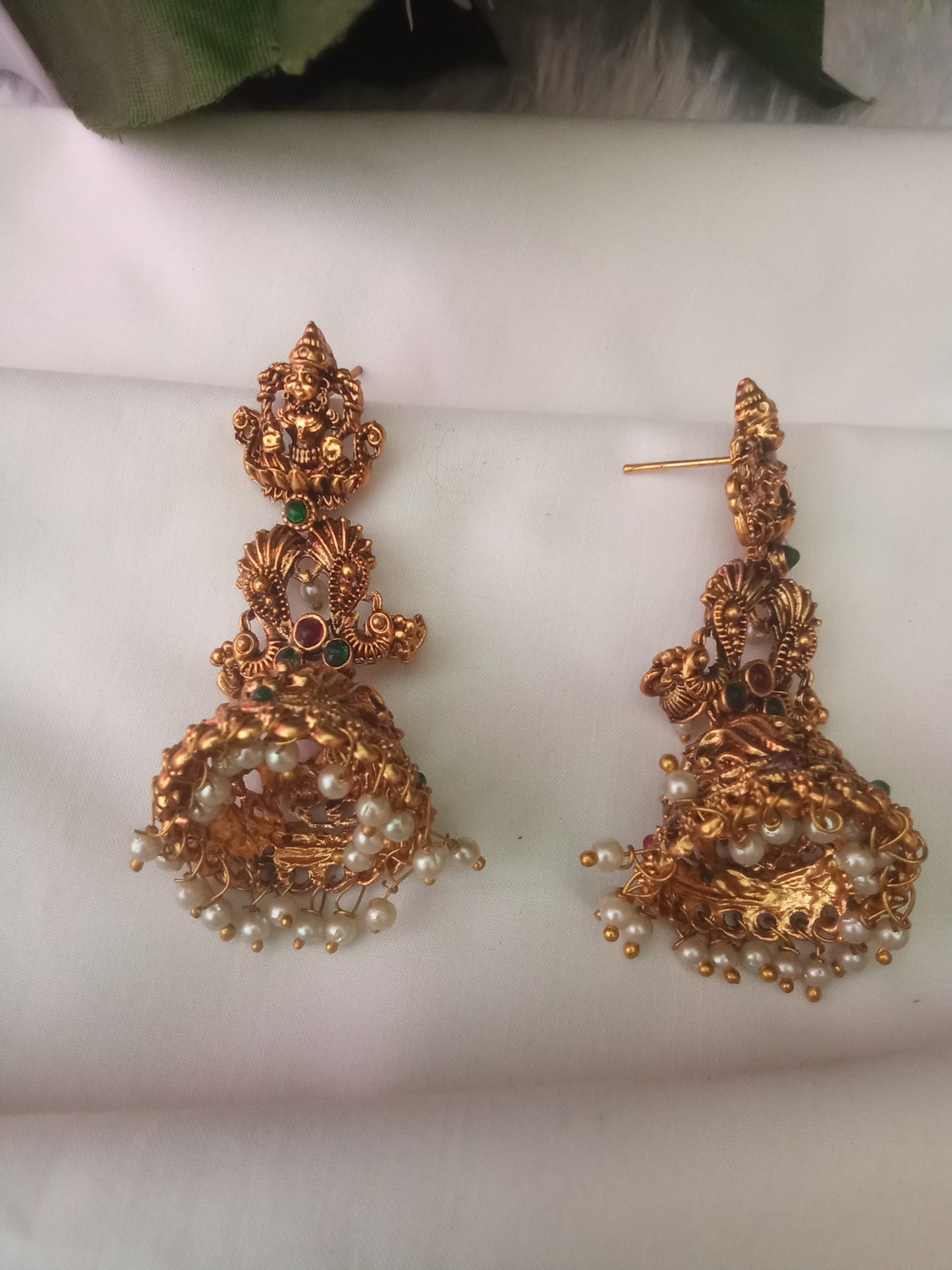 EARING-SHER23