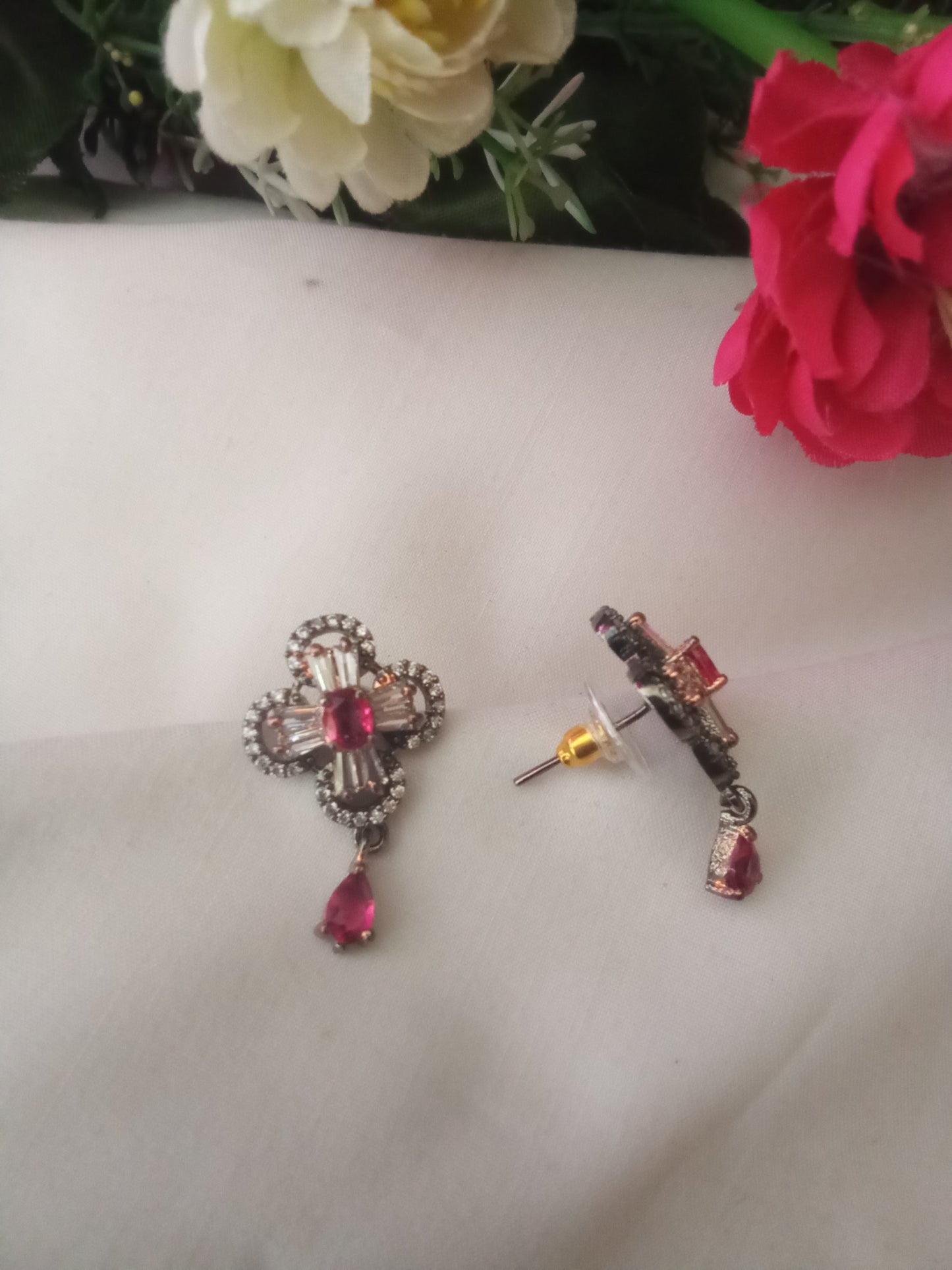 EARING-SHST103