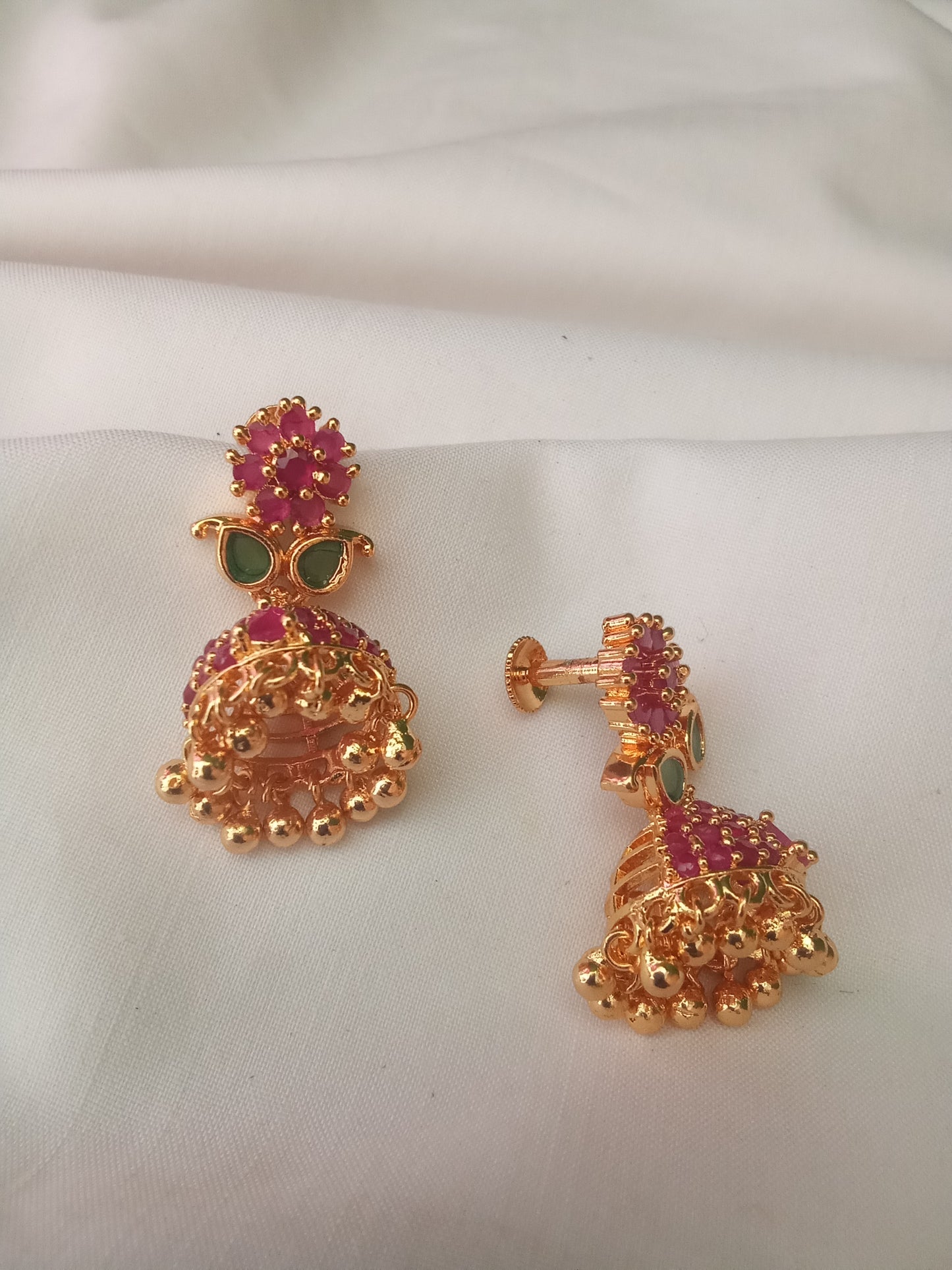 EARING-SHER92