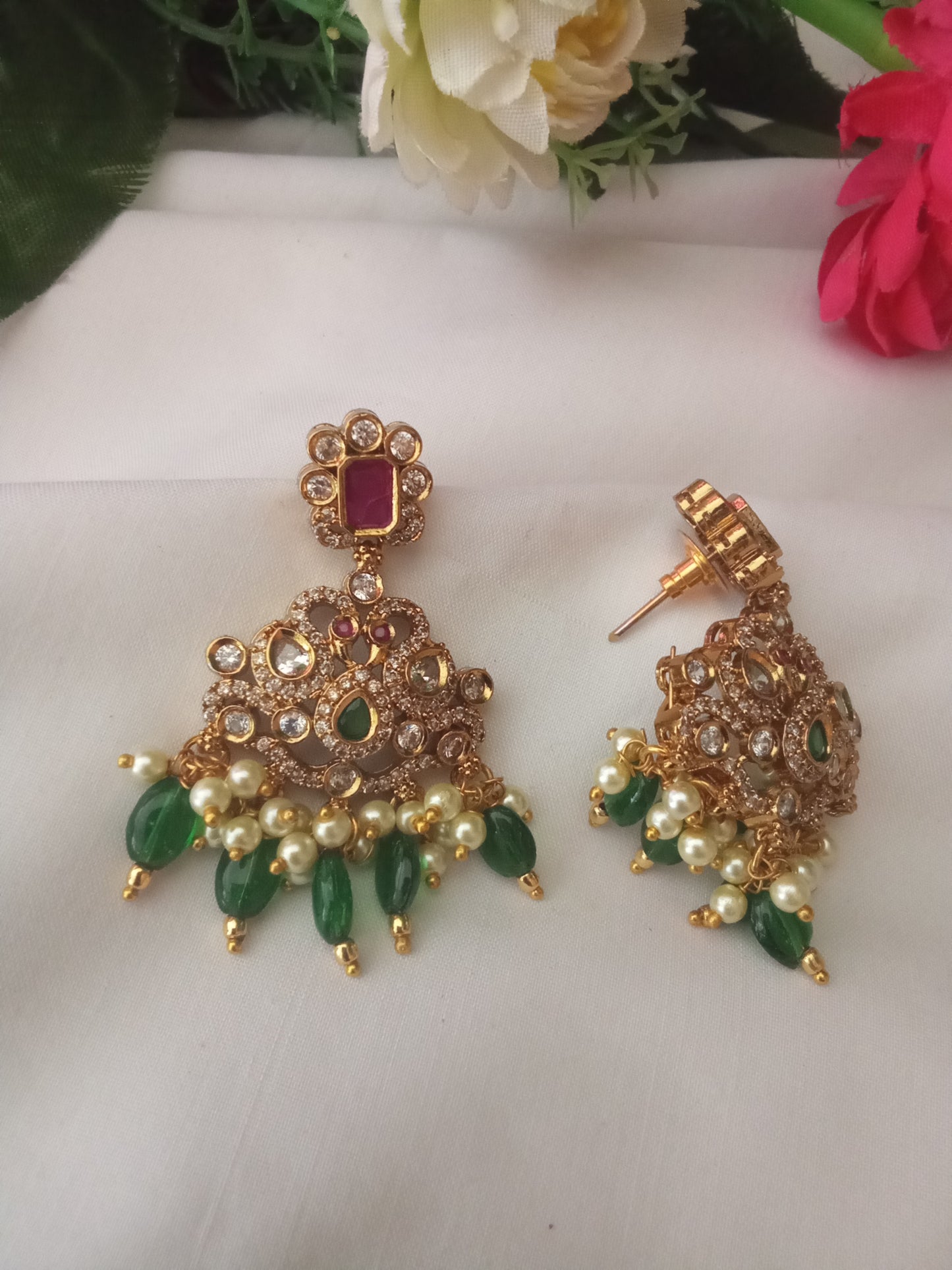 EARING-SHER121