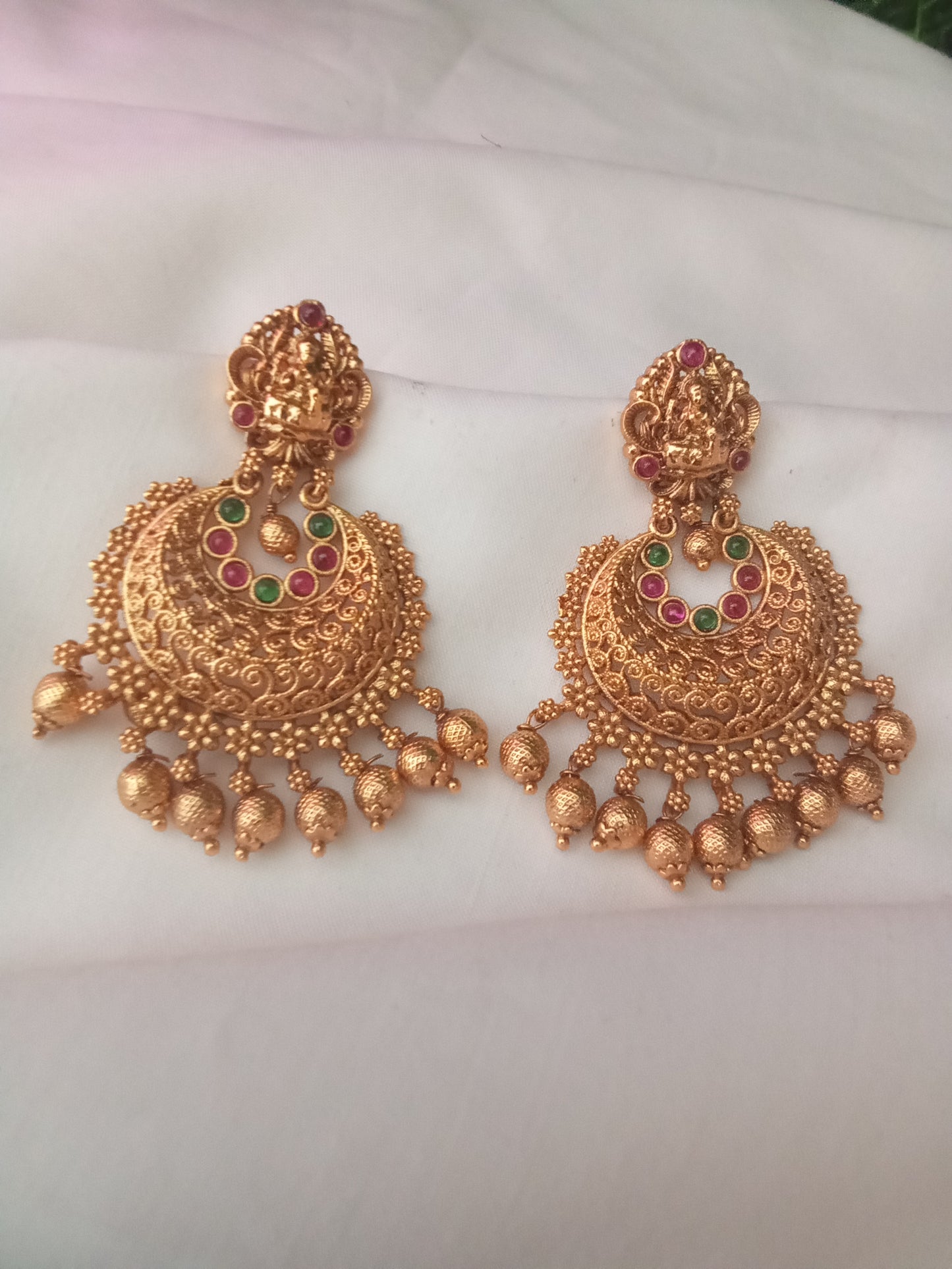 EARING-SHER198
