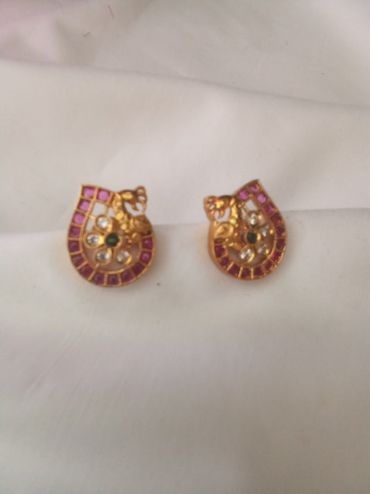 EARING-SHST05