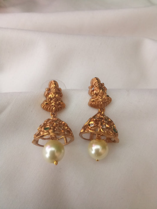 EARING-SHER215