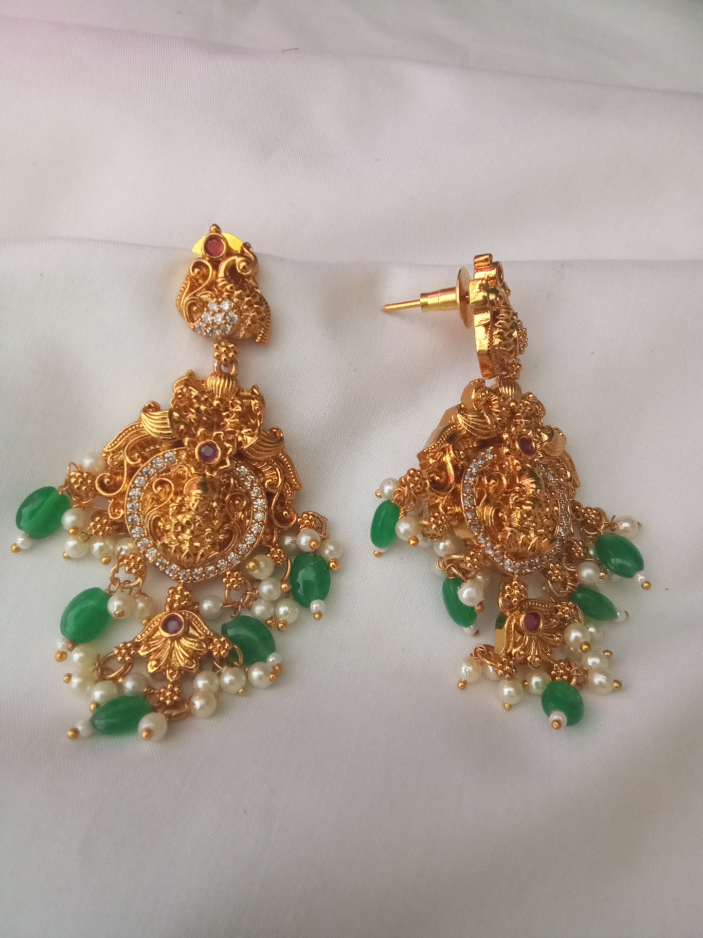 EARING-SHER195
