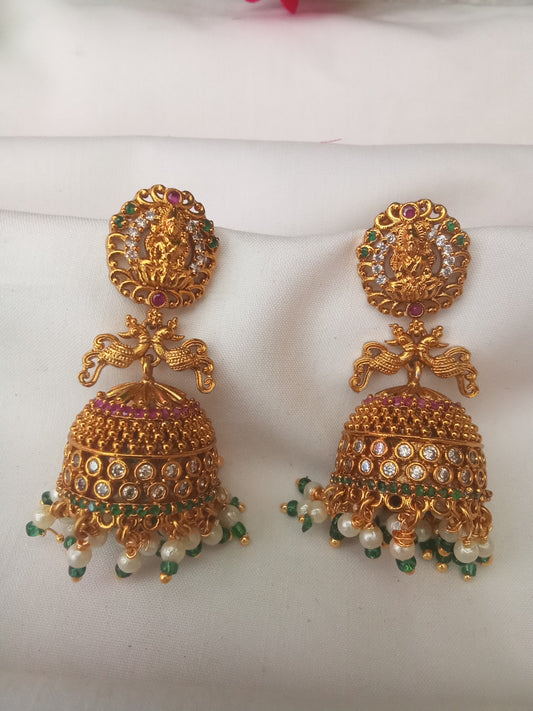EARING-SHER46
