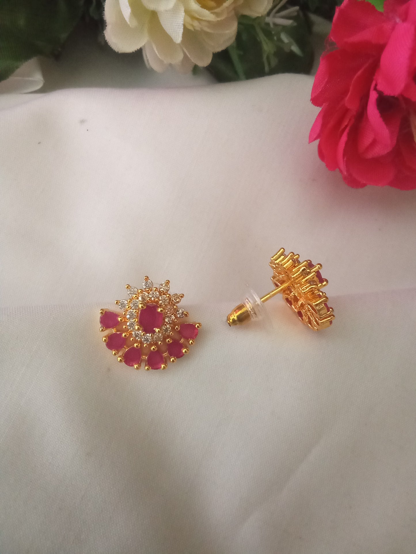 EARING-SHST83