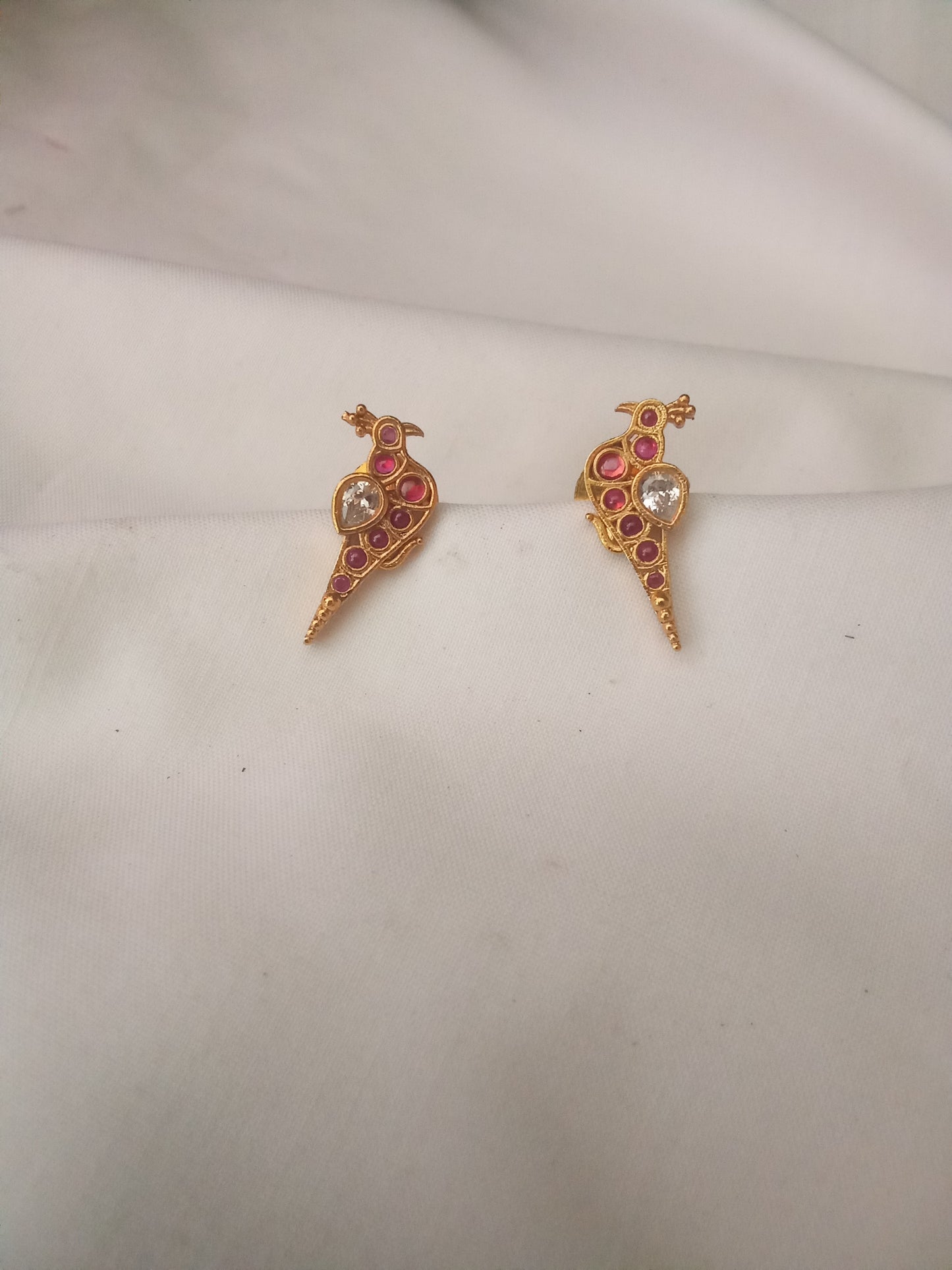 EARING-SHST49