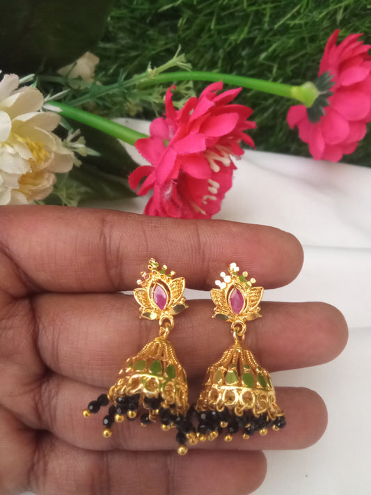 EARING-SHER99